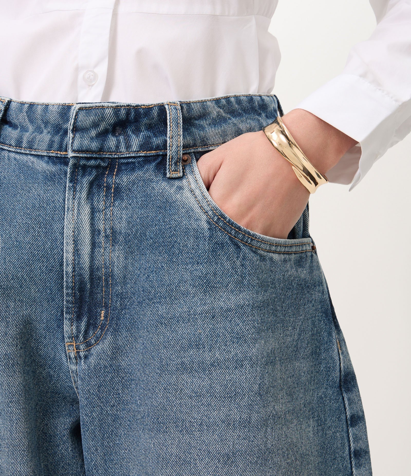 Calça Barrel em Jeans com Cintura Alta Azul 4