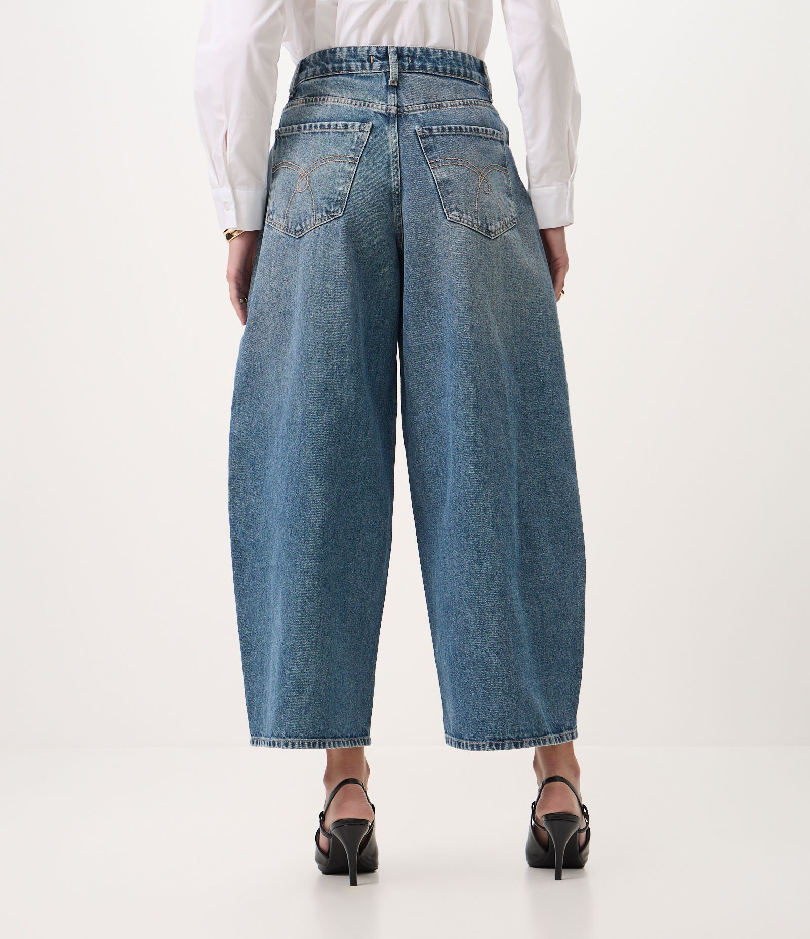 Calça Barrel em Jeans com Cintura Alta Azul 5