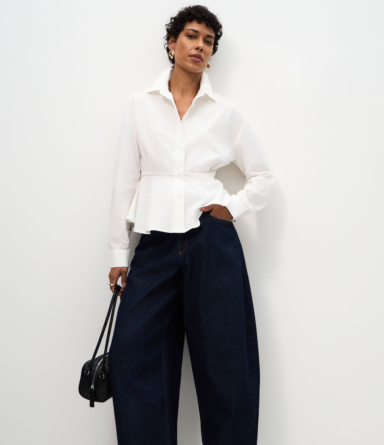 Calça Barrel em Jeans com Cintura Alta Azul Escuro 2