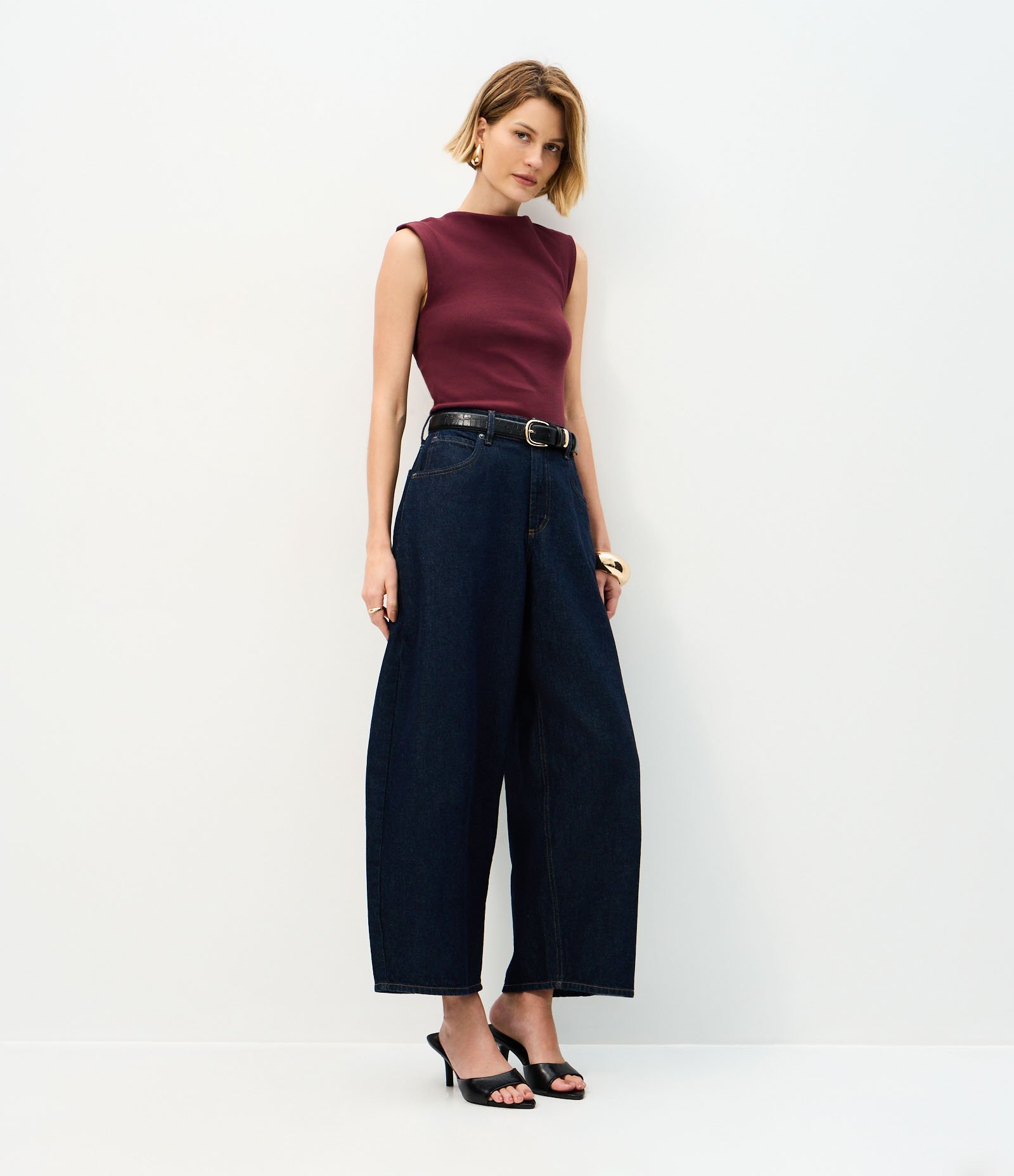 Blusa em Algodão com Gola Canoa Bordô 2