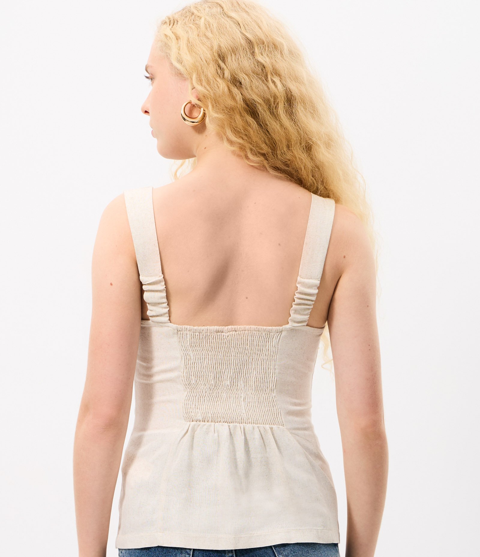Colete Peplum Alfaiatado com Botões Frontais e Alças Largas Branco 4