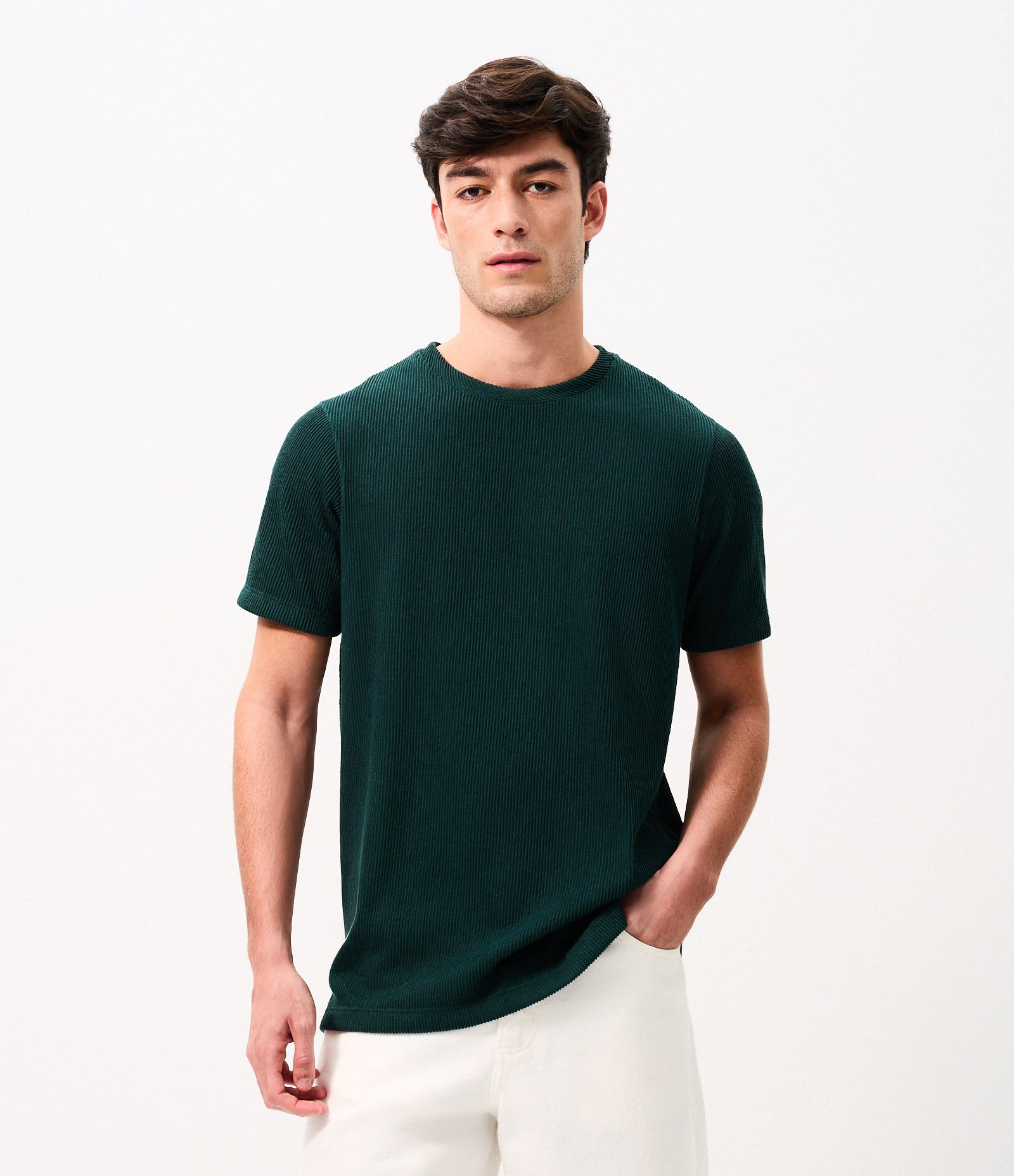Camiseta Regular em Algodão Texturizado Verde 1