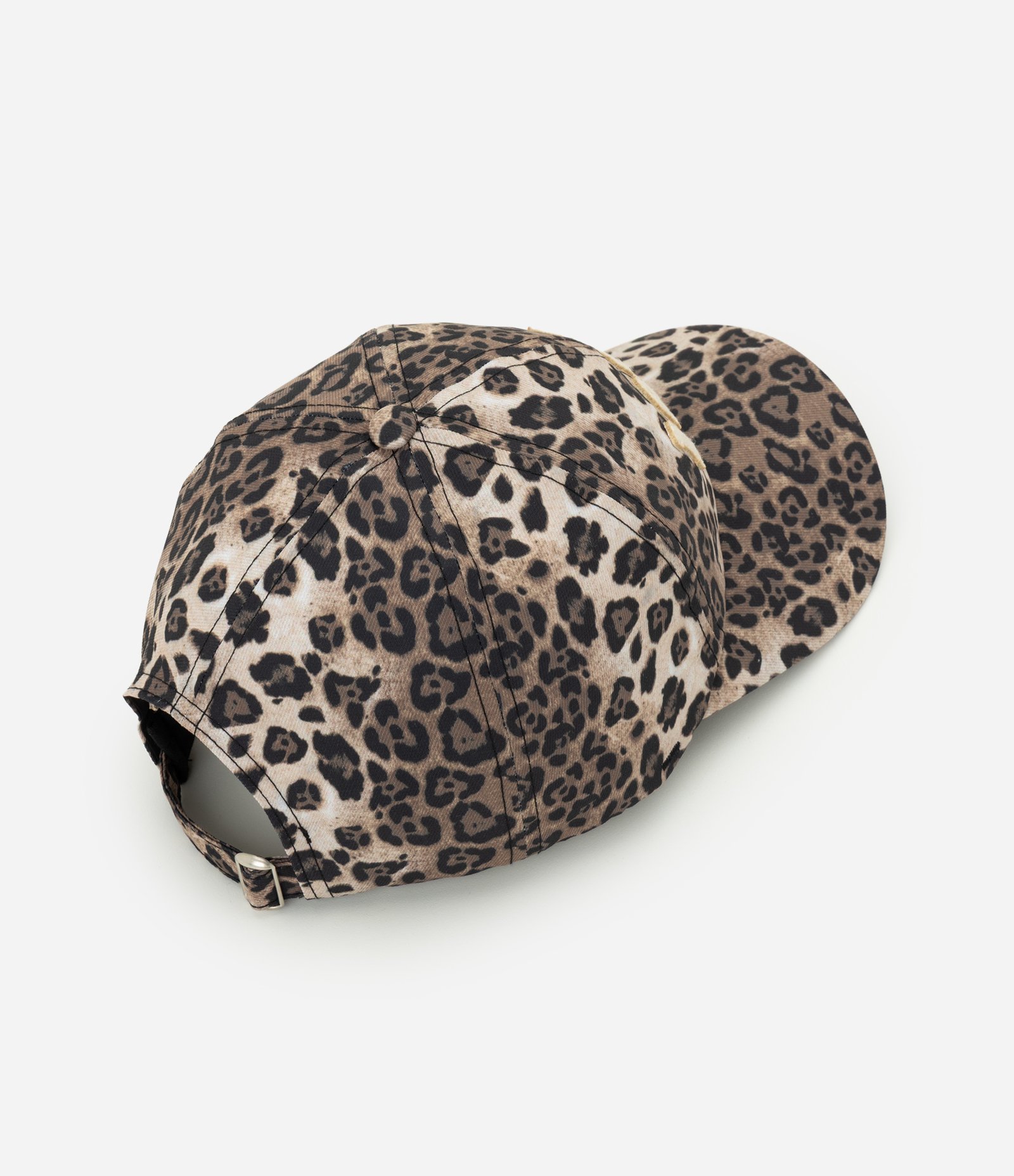 Boné Aba Curva com Estampa Animal Print e Patch Bordado Marrom 3