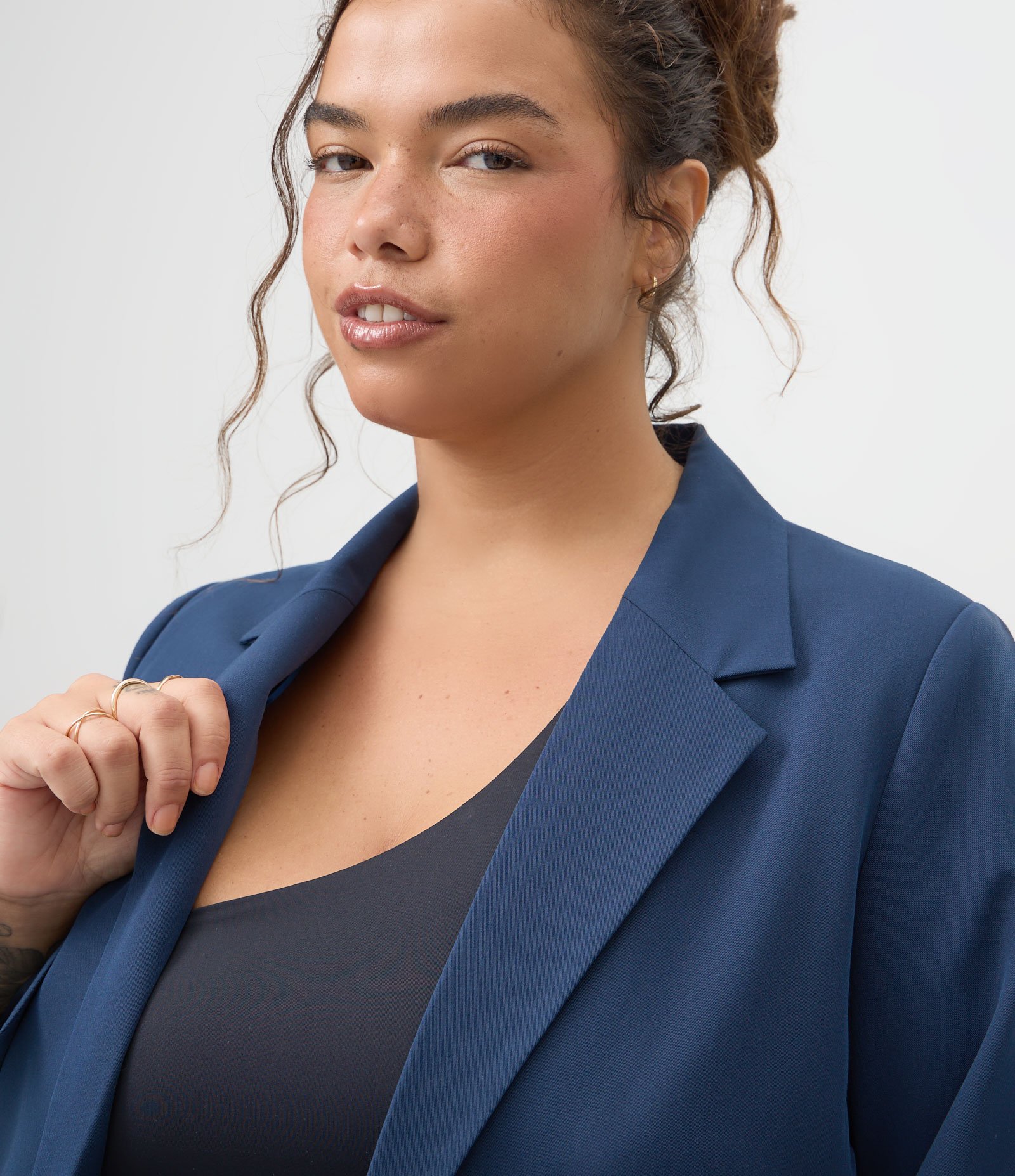 Blazer Alongado em Crepe sem Botão Curve & Plus Size Azul 3