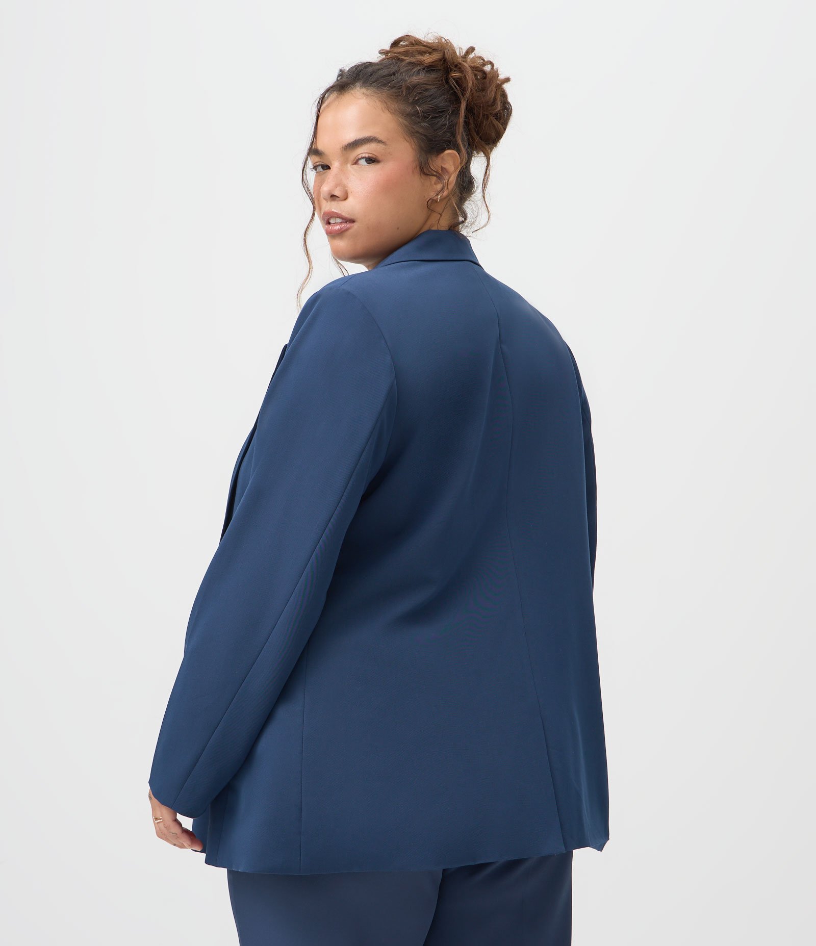 Blazer Alongado em Crepe sem Botão Curve & Plus Size Azul 4