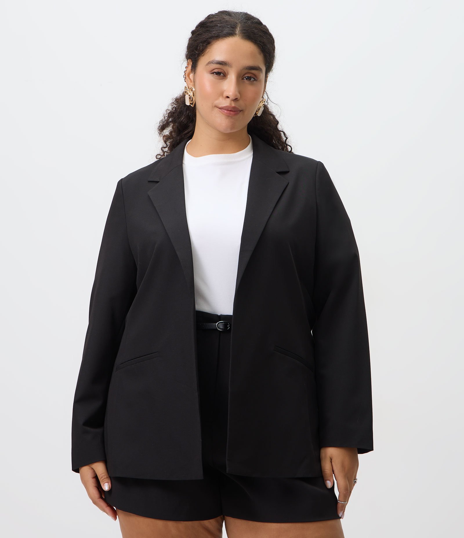 Blazer Alongado em Crepe Curve & Plus Size Preto 1