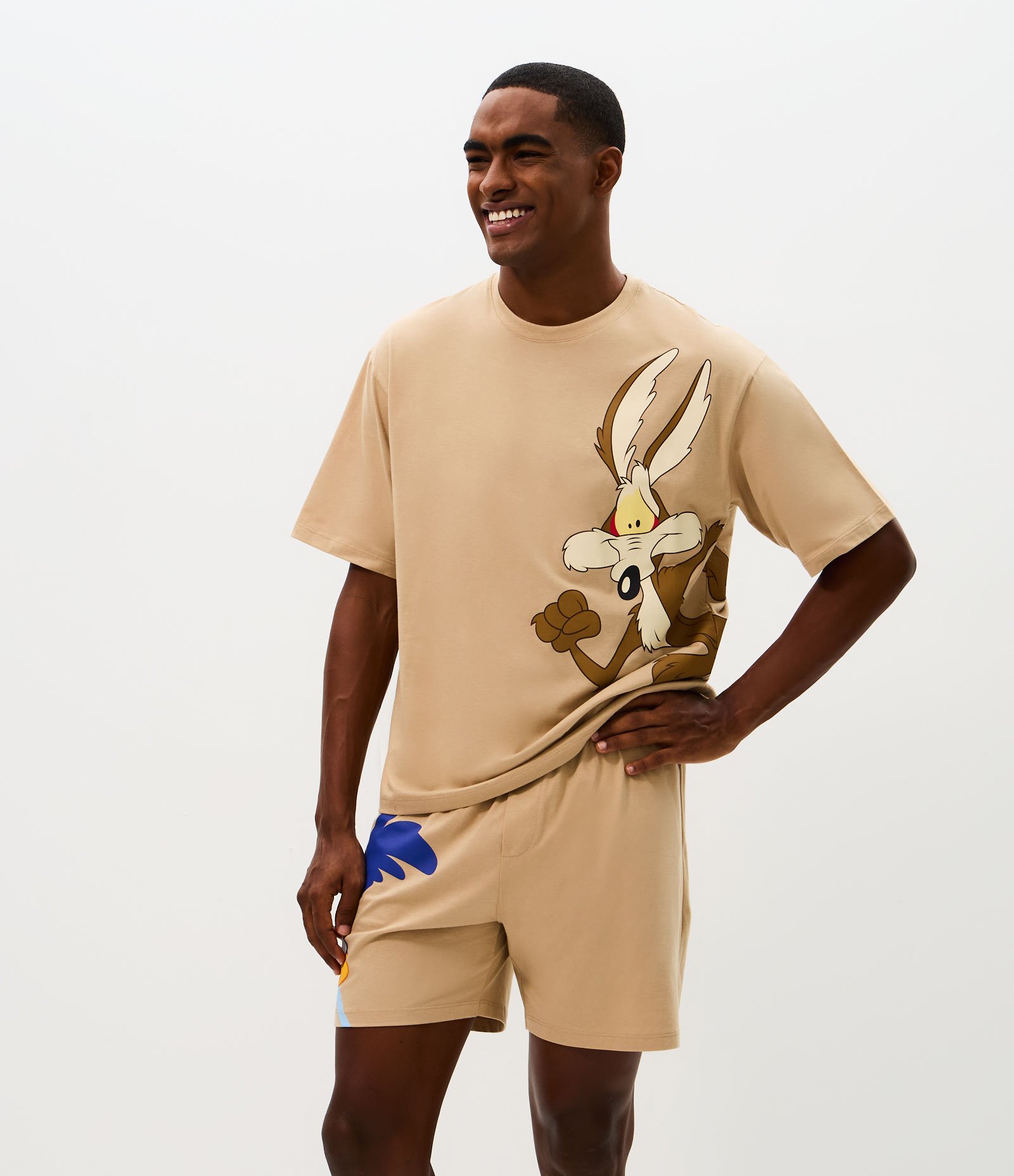 Pijama Curto Coyote Papa Léguas Boxy Bege 1