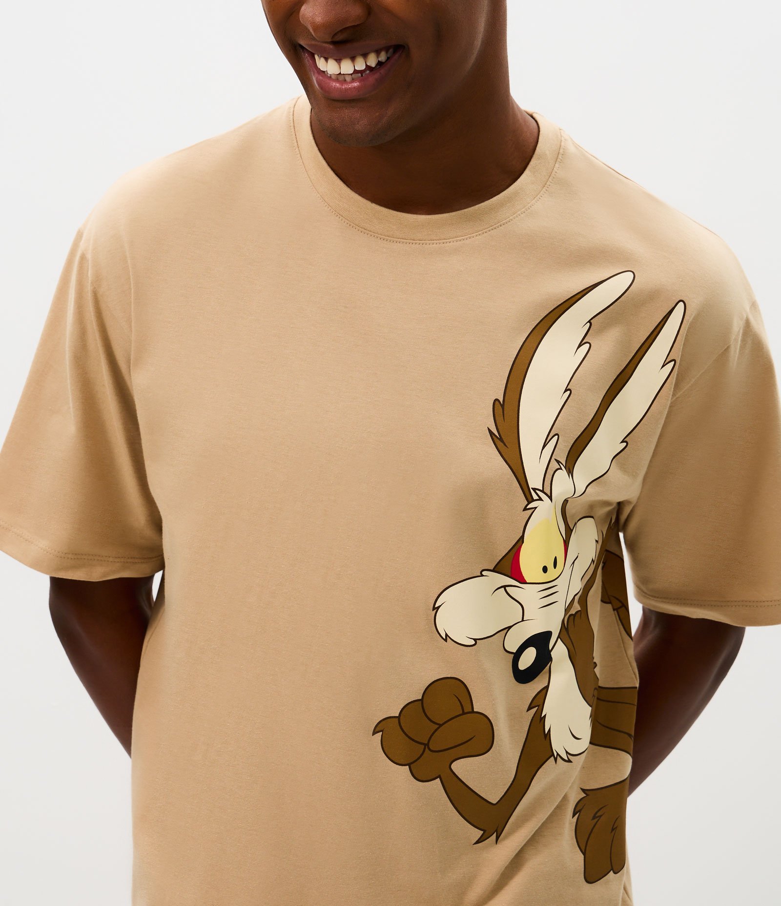 Pijama Curto Coyote Papa Léguas Boxy Bege 2