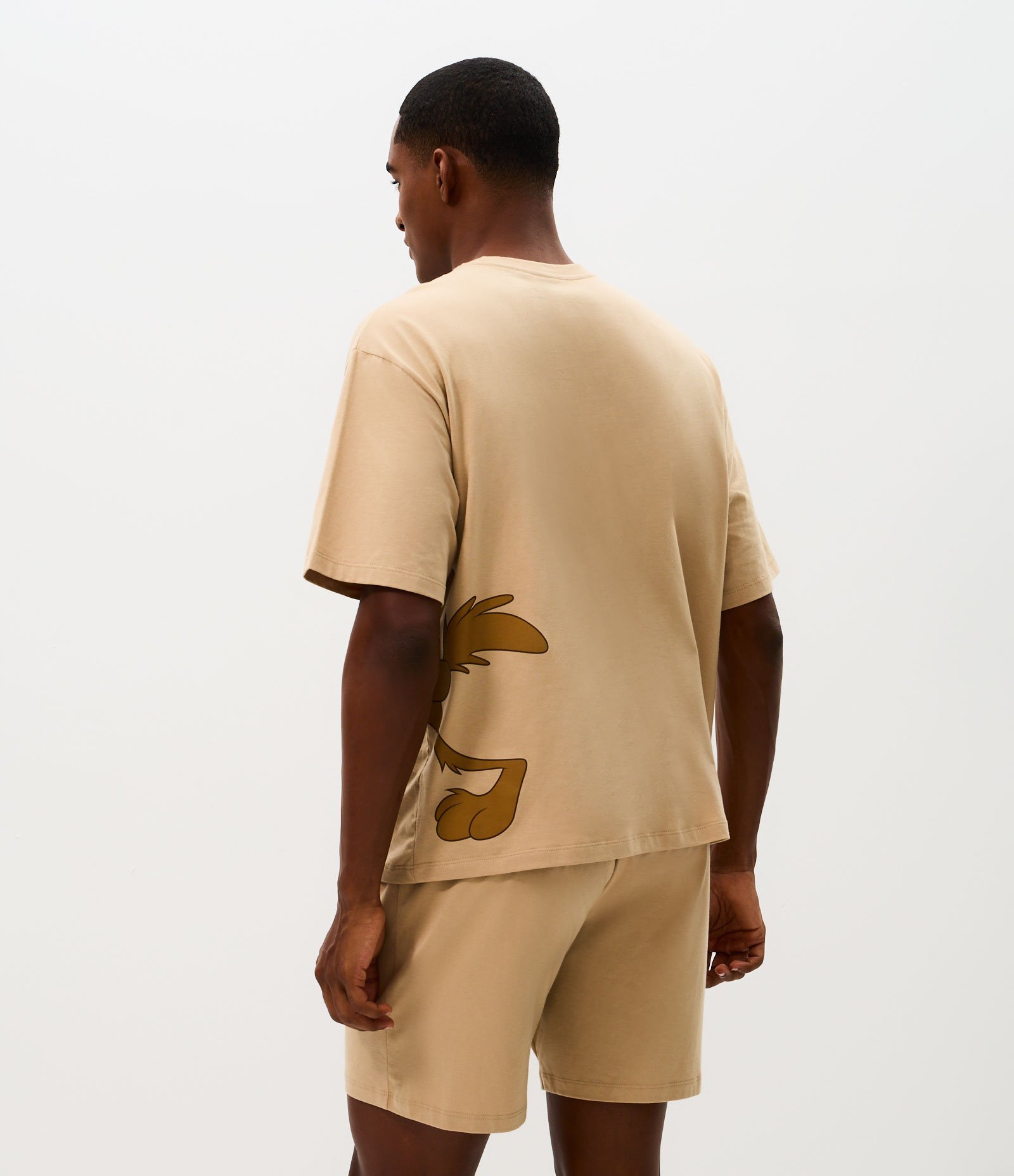 Pijama Curto Coyote Papa Léguas Boxy Bege 4