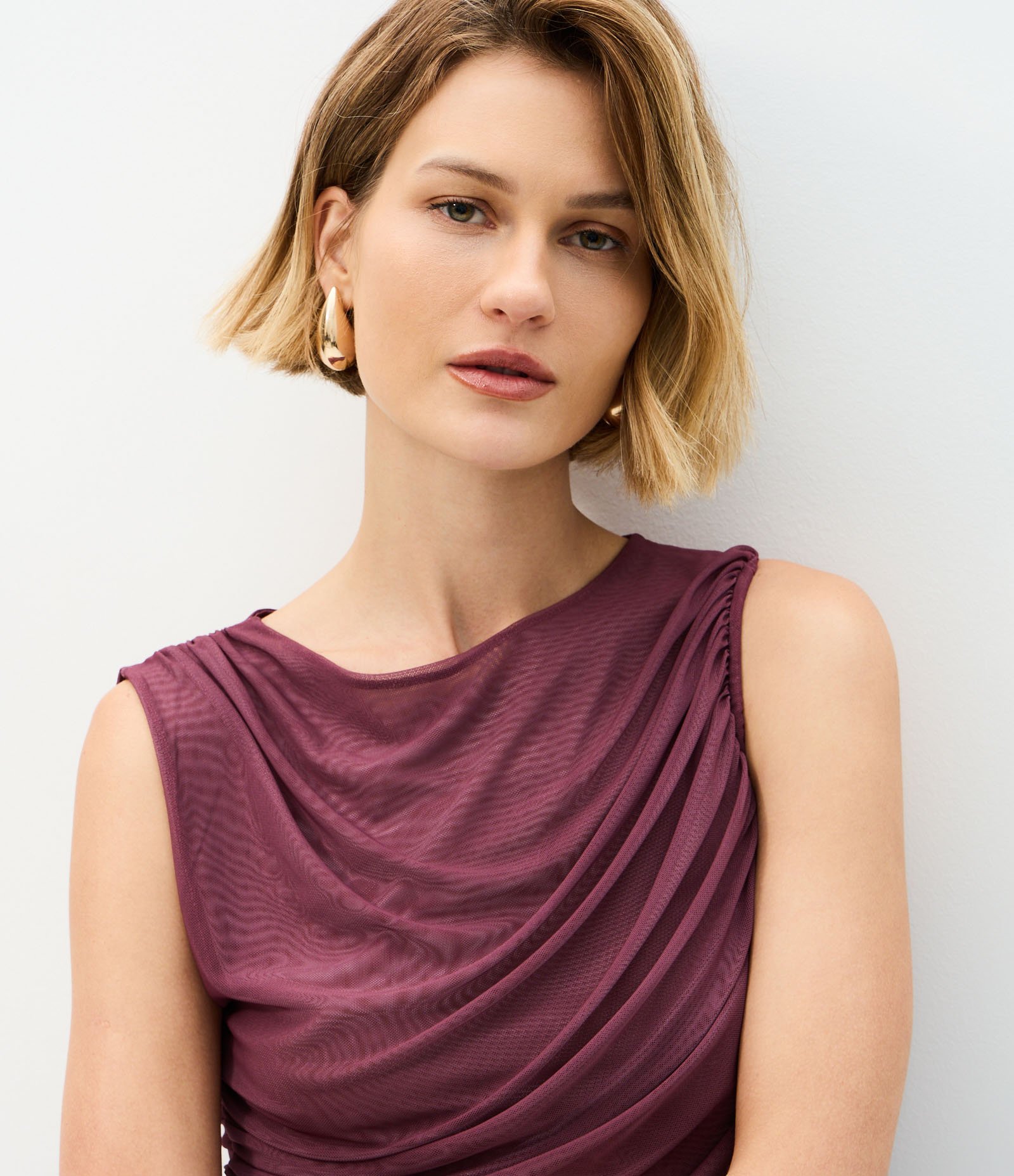 Blusa em Tule com Drapeados Frontais Rosa 3