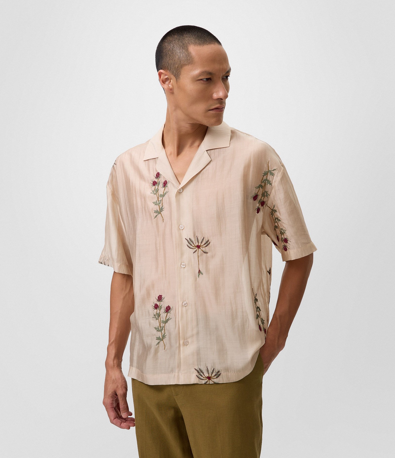 Camisa Boxy em Liocel com Bordado Floral Organza Bege 1