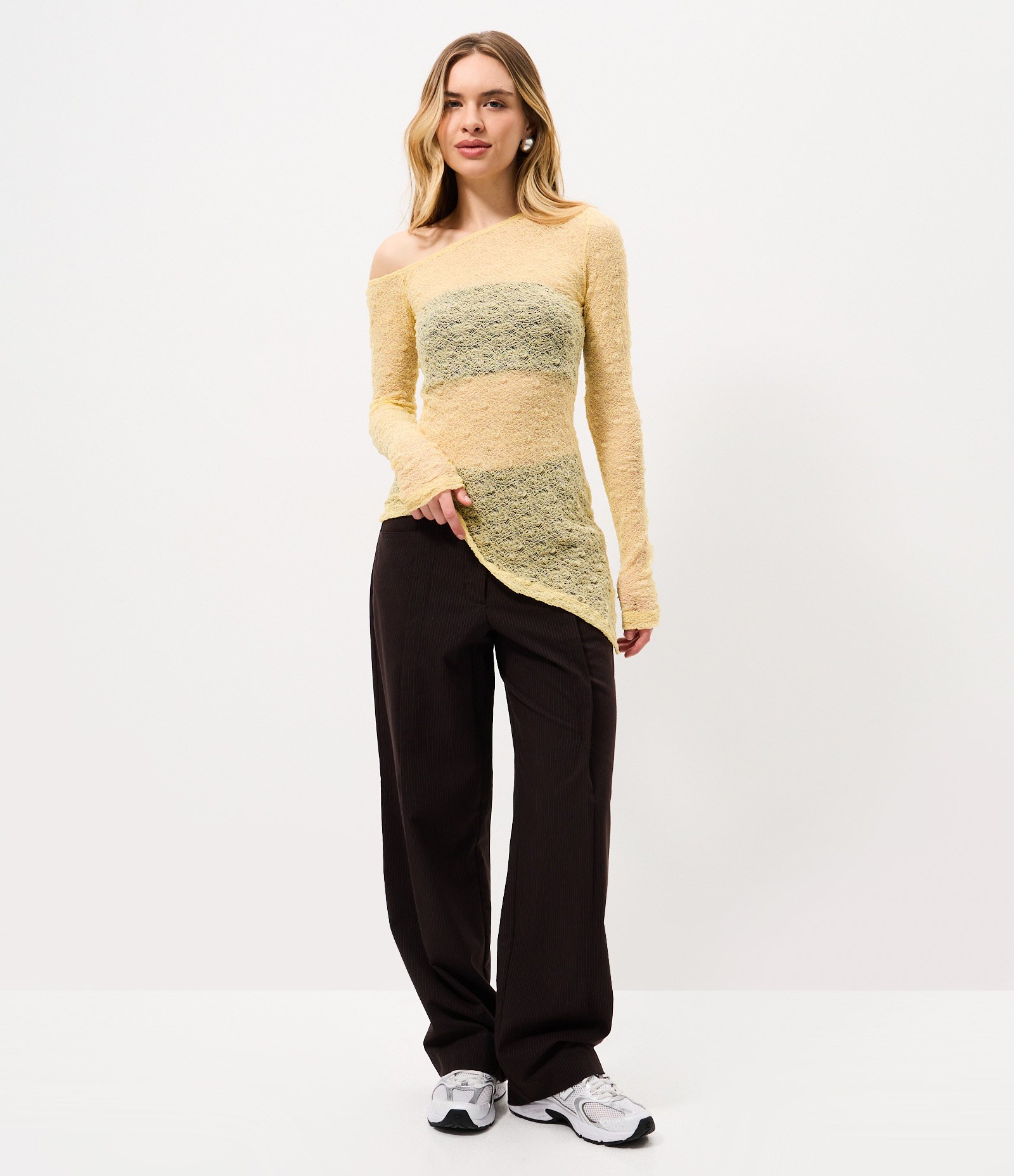 Blusa Ombro Único em Renda Texturizada com Barra com Ponta Amarelo 2