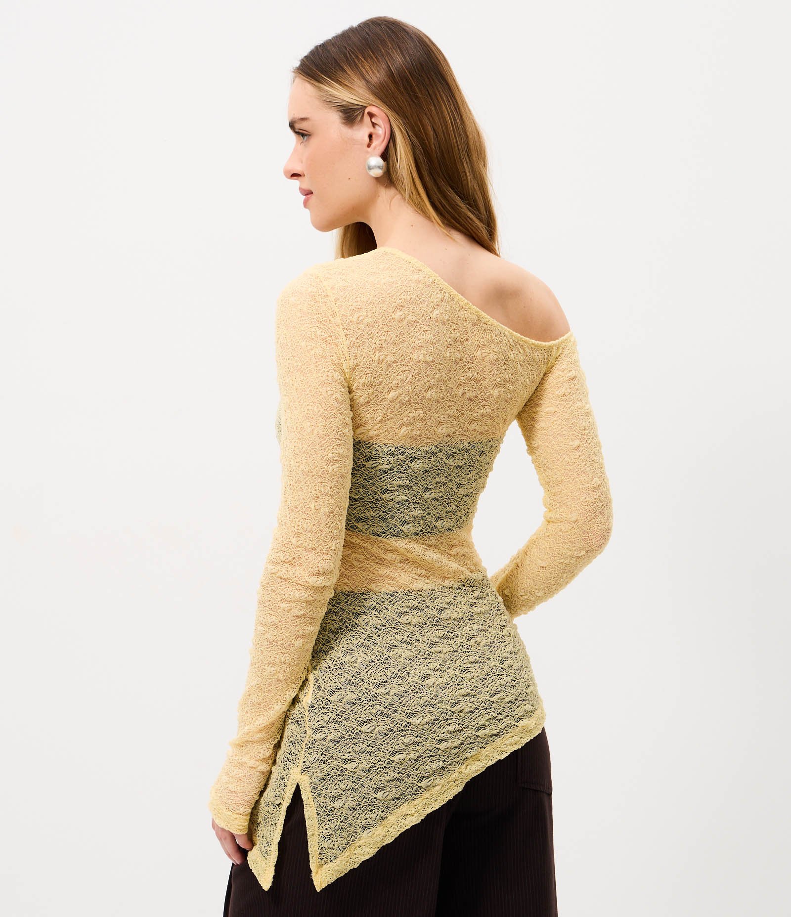Blusa Ombro Único em Renda Texturizada com Barra com Ponta Amarelo 4