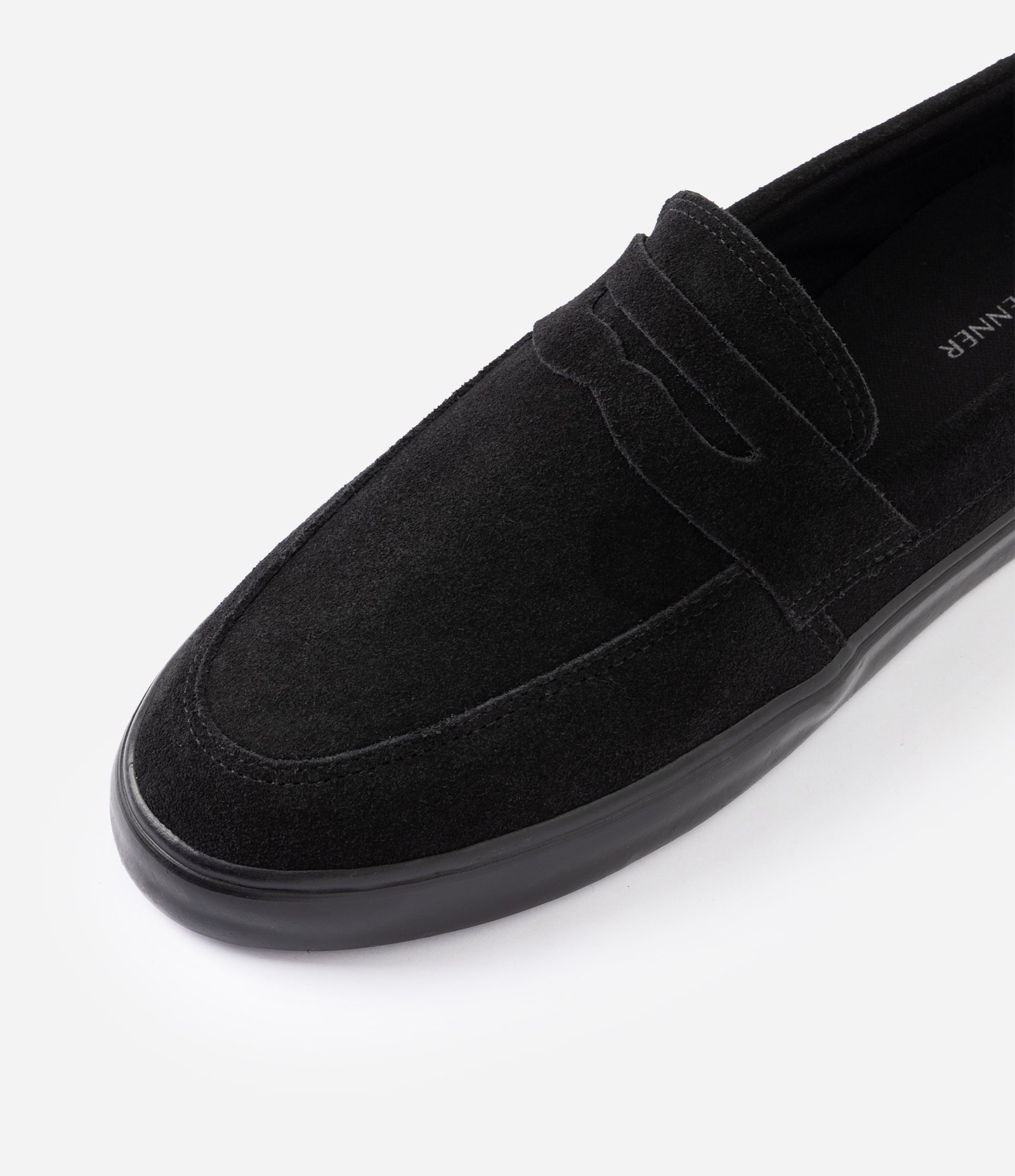 Tênis Couro Camurça Mocassim com Sola Vulcanizada Preto 7