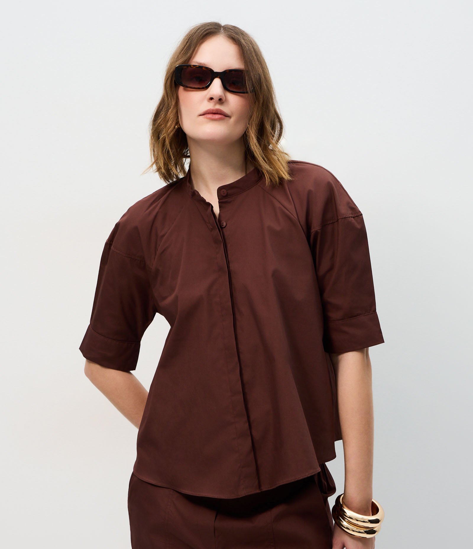 Camisa em Tricoline com Vista Escondida Marrom 1