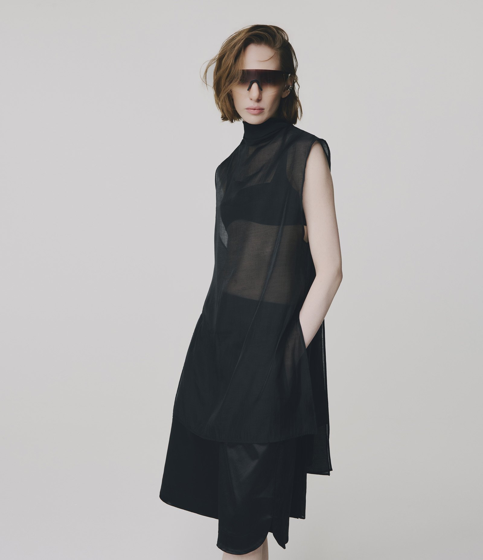 Blusa Túnica em Lyocel com Faixa Longa para Amarração Preto 4
