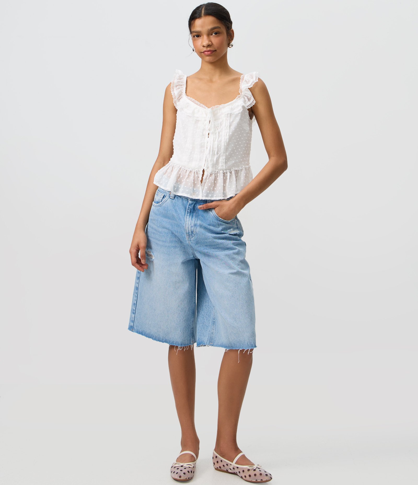 Blusa Peplum Texturizada com Babados e Amarração Frontal Branco 2