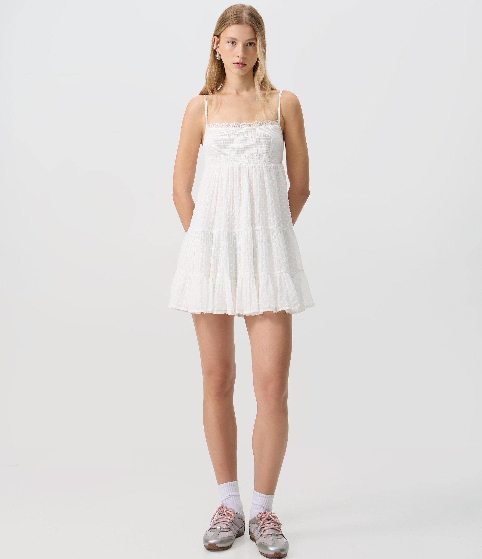 Vestido Curto Texturizado com Franzido e Alças Finas Branco 2