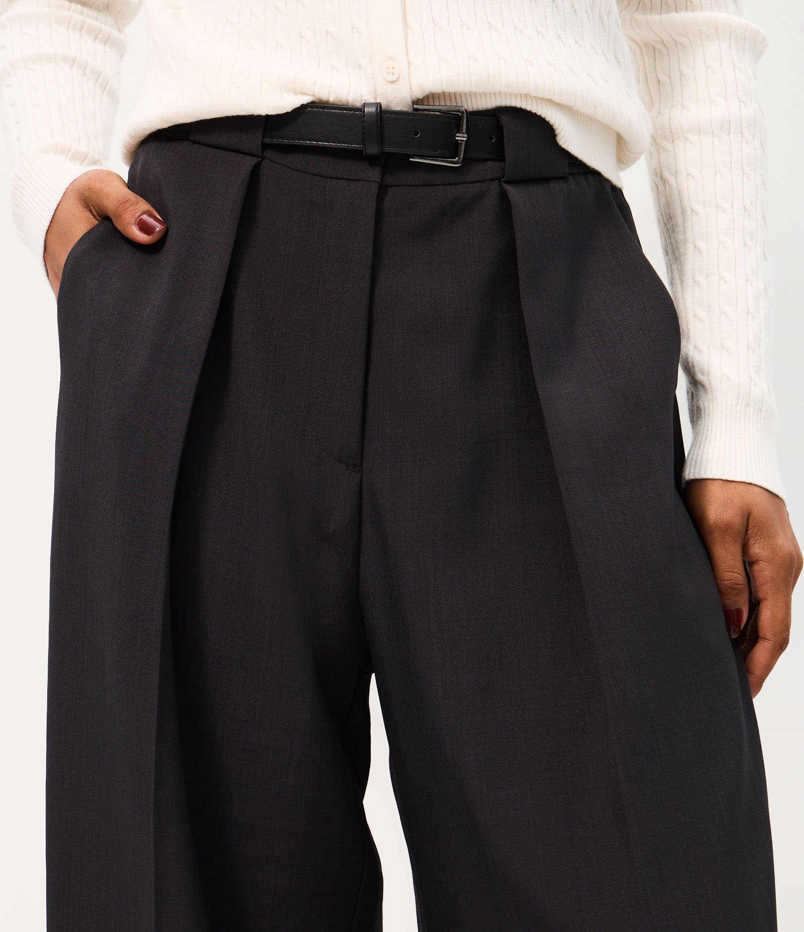 Calça Pantalona com Cinto e Alfaiatada Azul Escuro 3