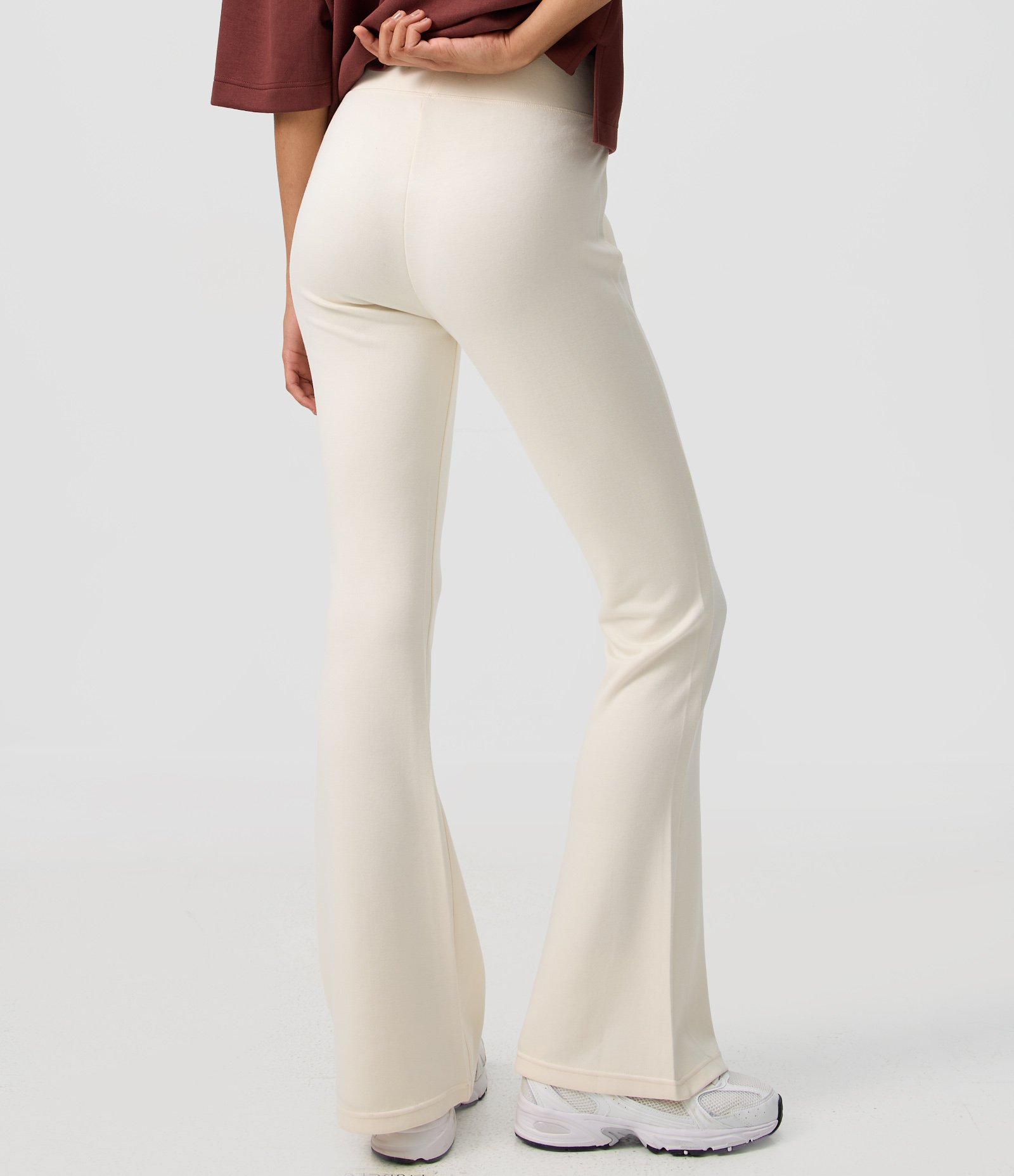 Calça Flare em Microfibra com Cós Largo Branco 4