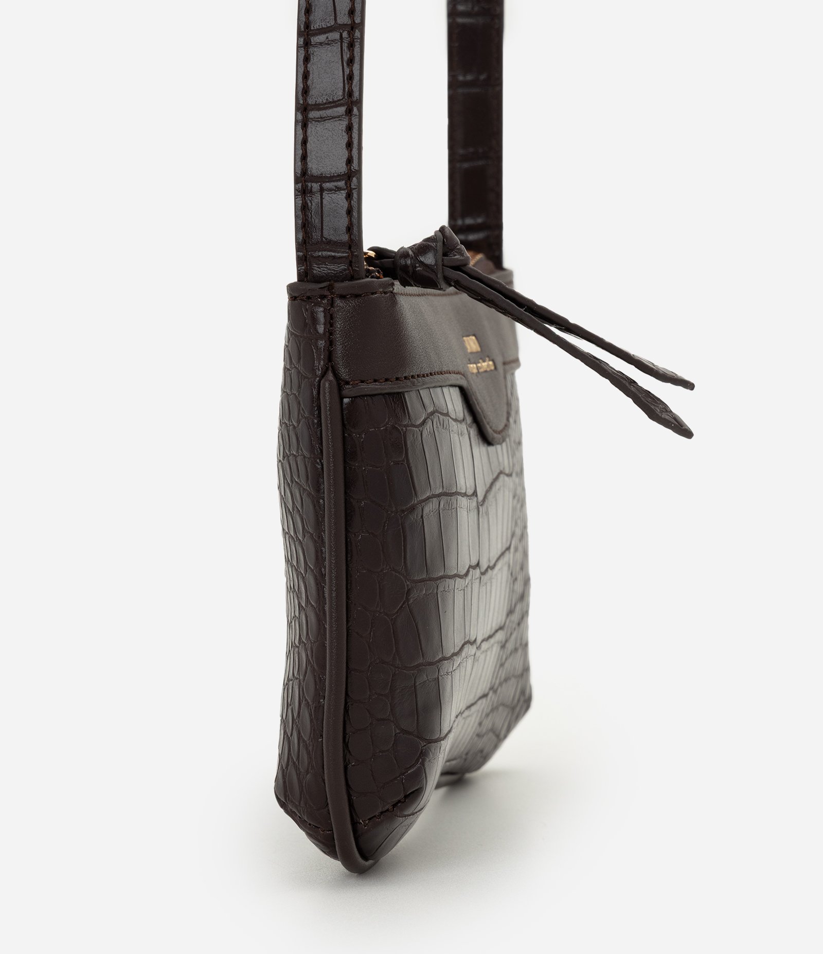 Bolsa Transversal em PU com Textura Croco Marrom 2