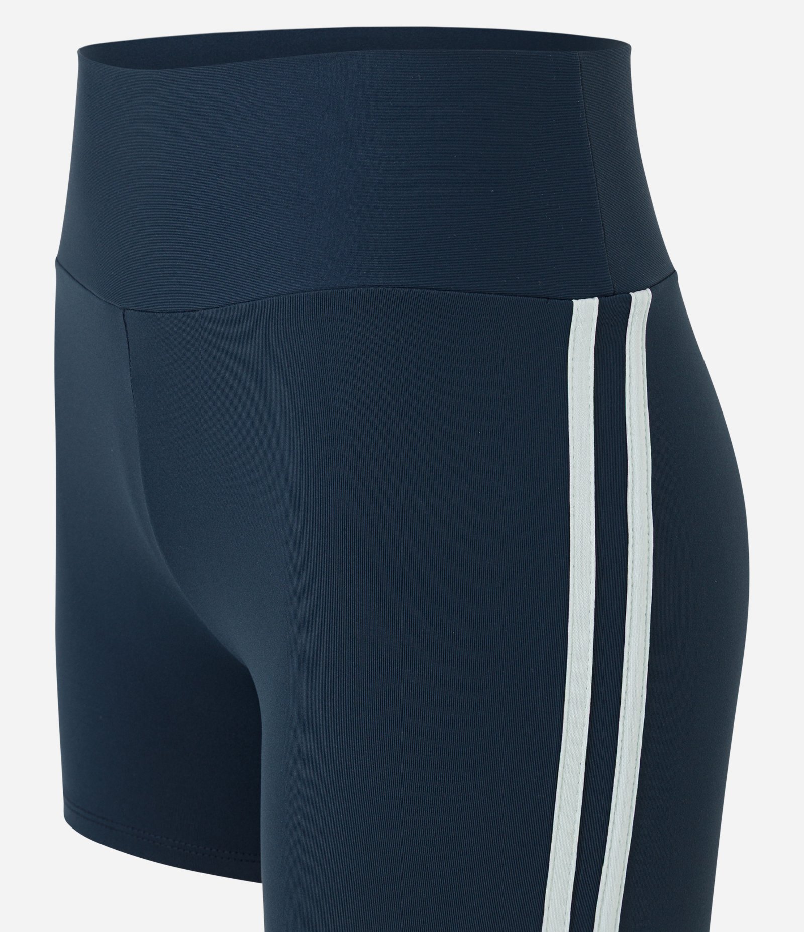 Bermuda Esportiva em Microfibra com Silk Azul 7