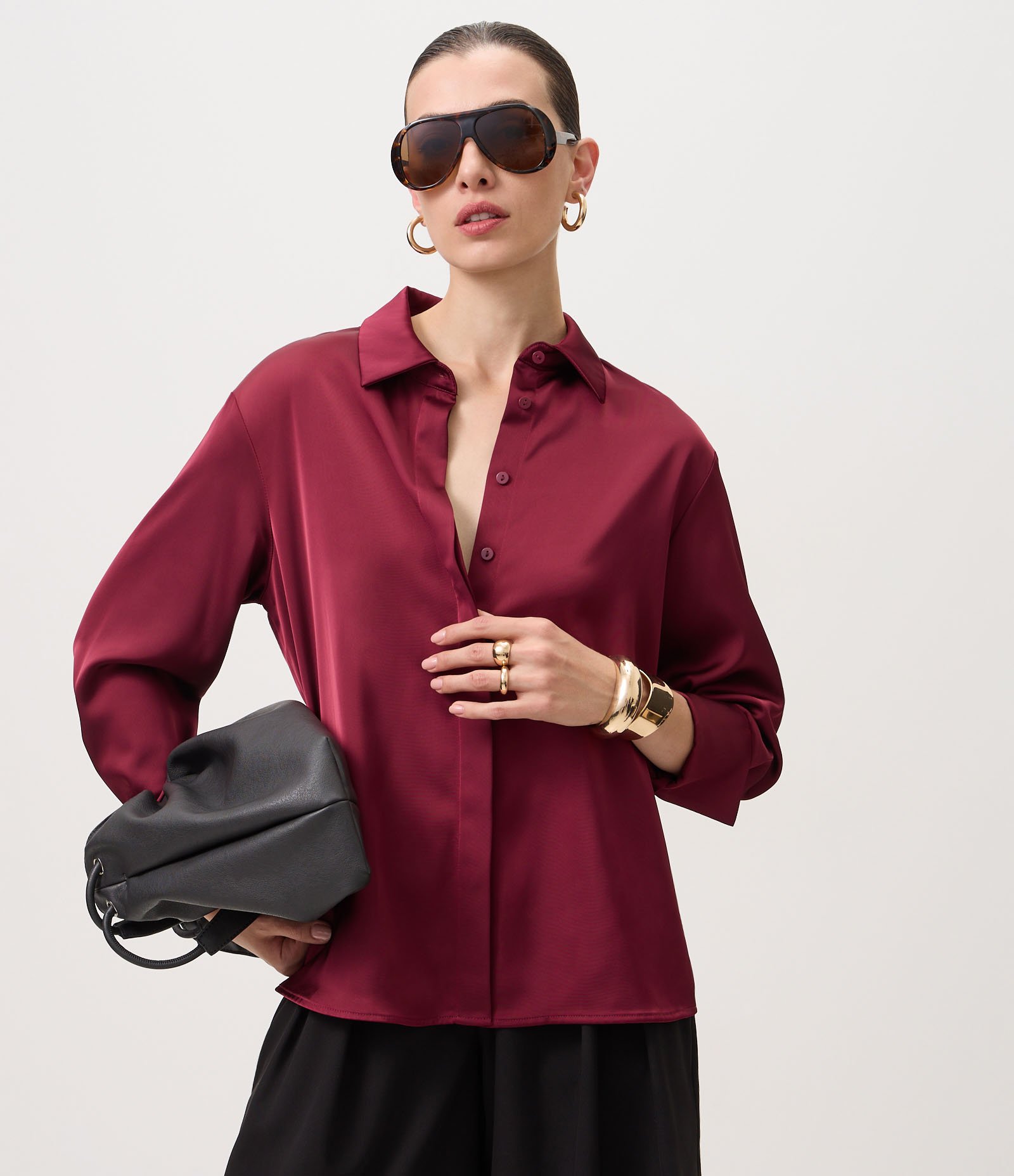 Camisa Acetinada com Gola Clássica Vinho 1