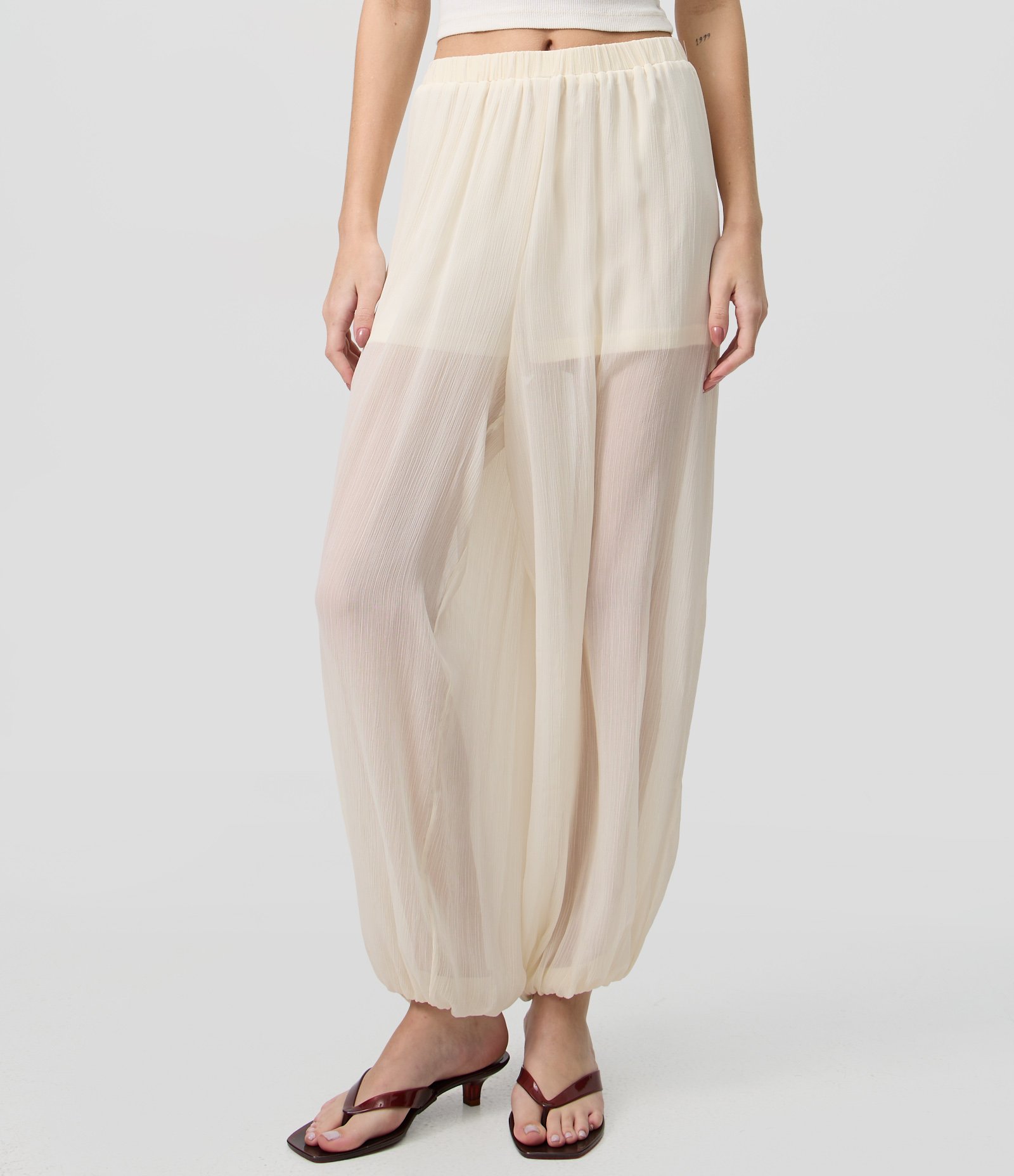 Calça Aladim em Chiffon Texturizado com Transparência Off White 2