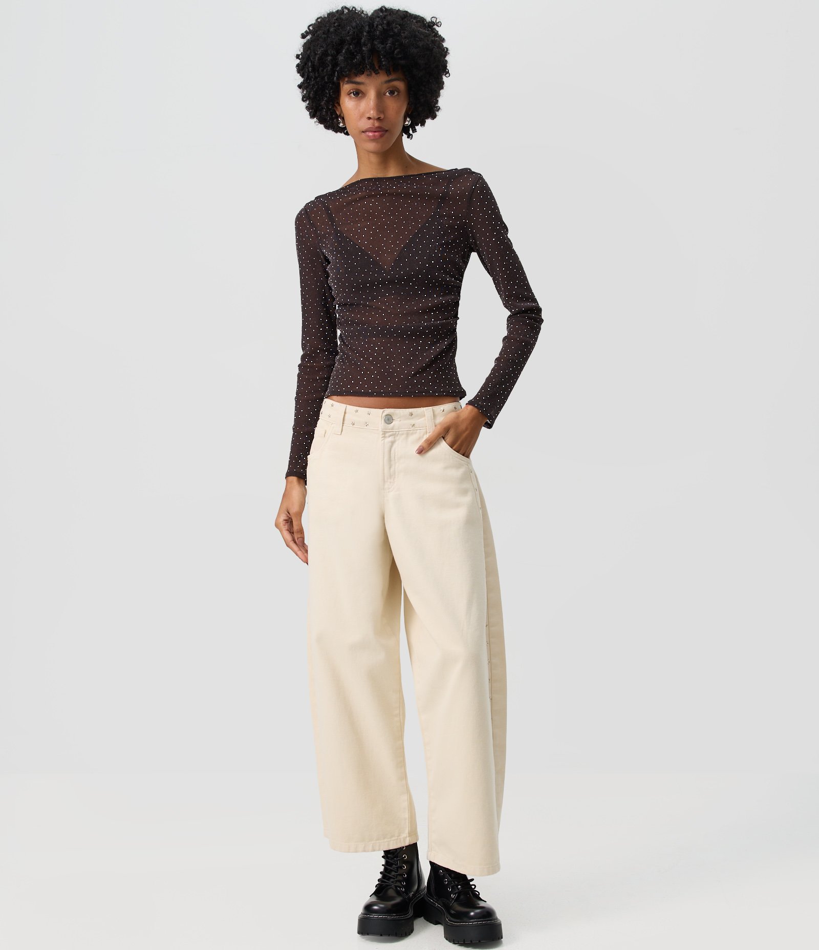 Blusa em Tule com Aplicação de Brilhos Marrom 2