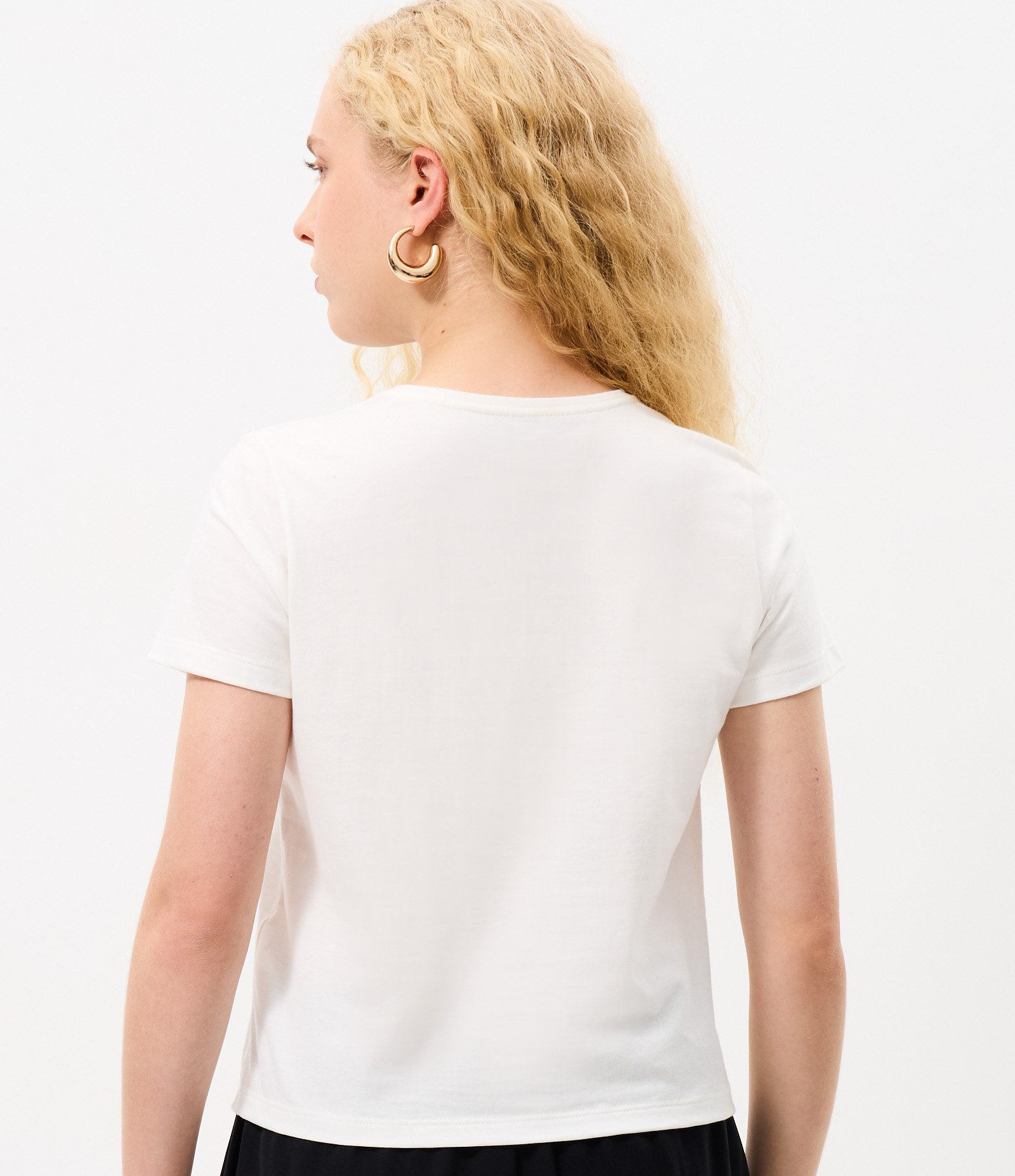 Camiseta em Algodão com Estampa Floral Bordada e Lettering La Poesie Off White 4