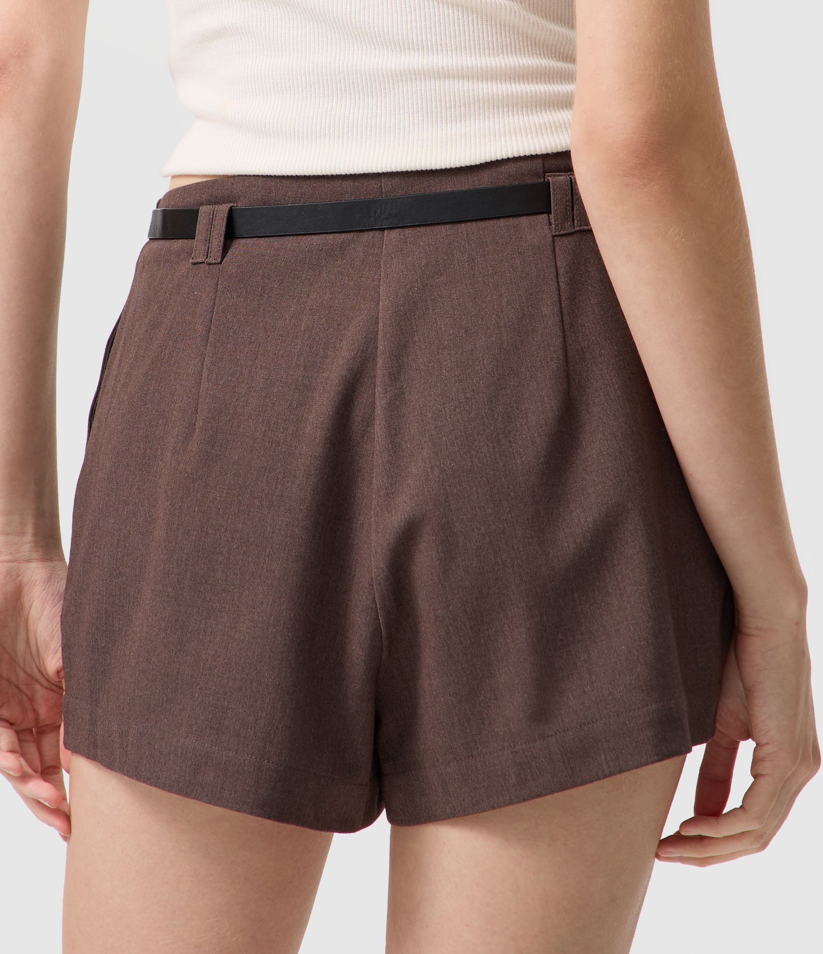 Short Alfaiatado com Cinto e Modelagem Mini Marrom 4