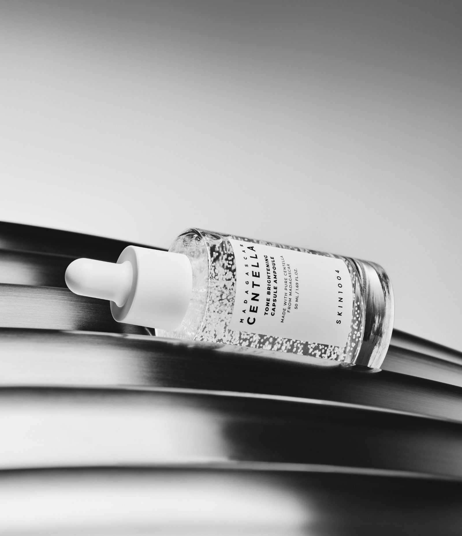 Sérum Facial Tone Brightening Capsule Ampoule SKIN1004 50ml 2