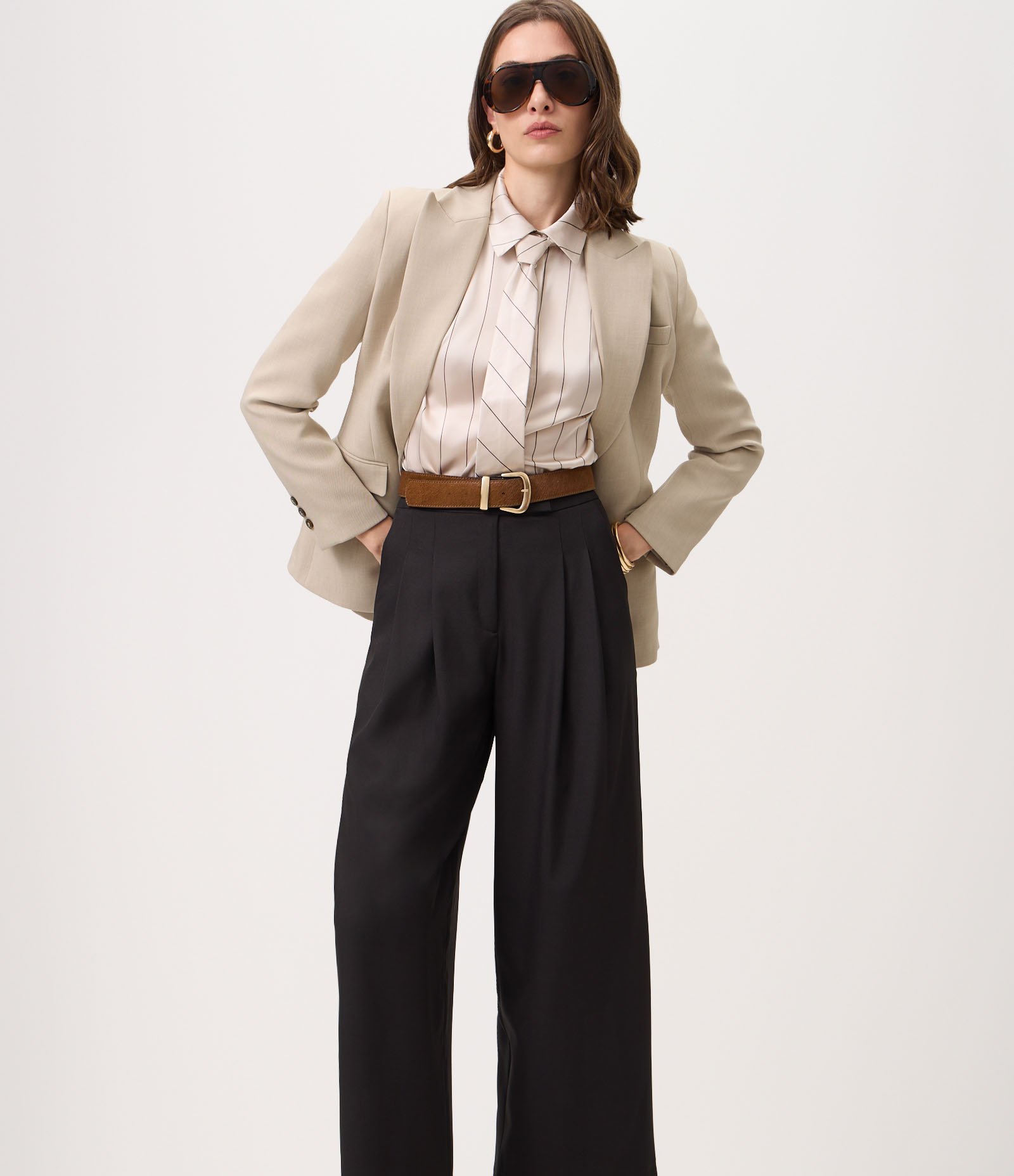 Calça Wide Leg Alfaiatada com Cós Estruturado Preto 2