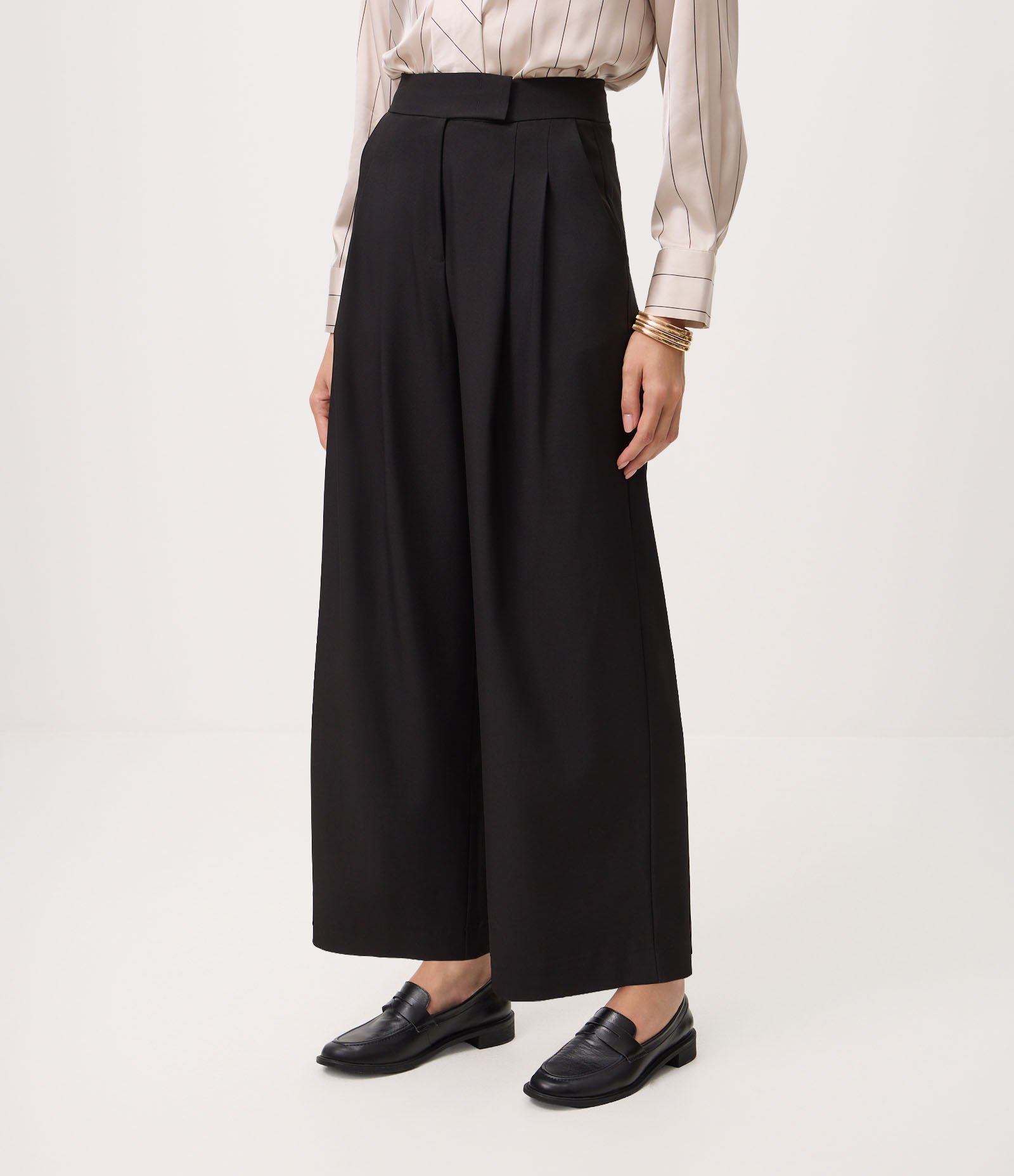 Calça Wide Leg Alfaiatada com Cós Estruturado Preto 3