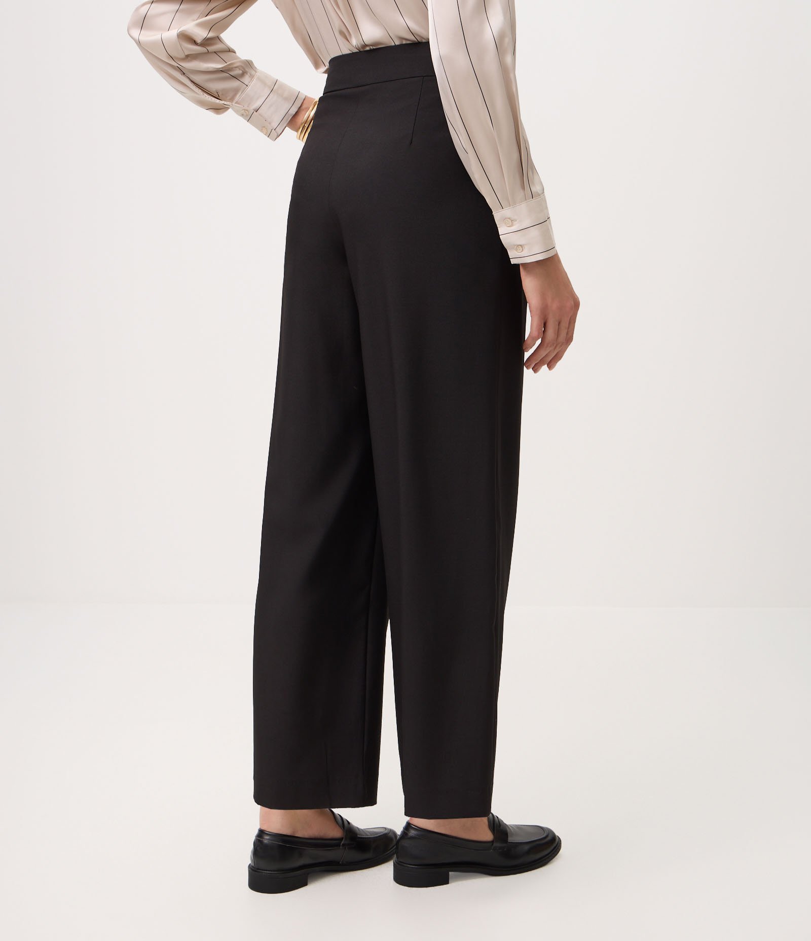 Calça Wide Leg Alfaiatada com Cós Estruturado Preto 5