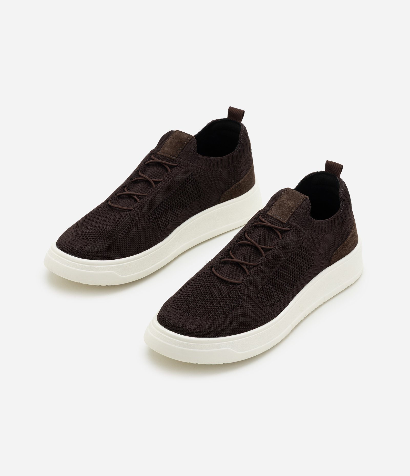 Tênis Casual de Knit com Detalhe em Couro Marrom Escuro 2