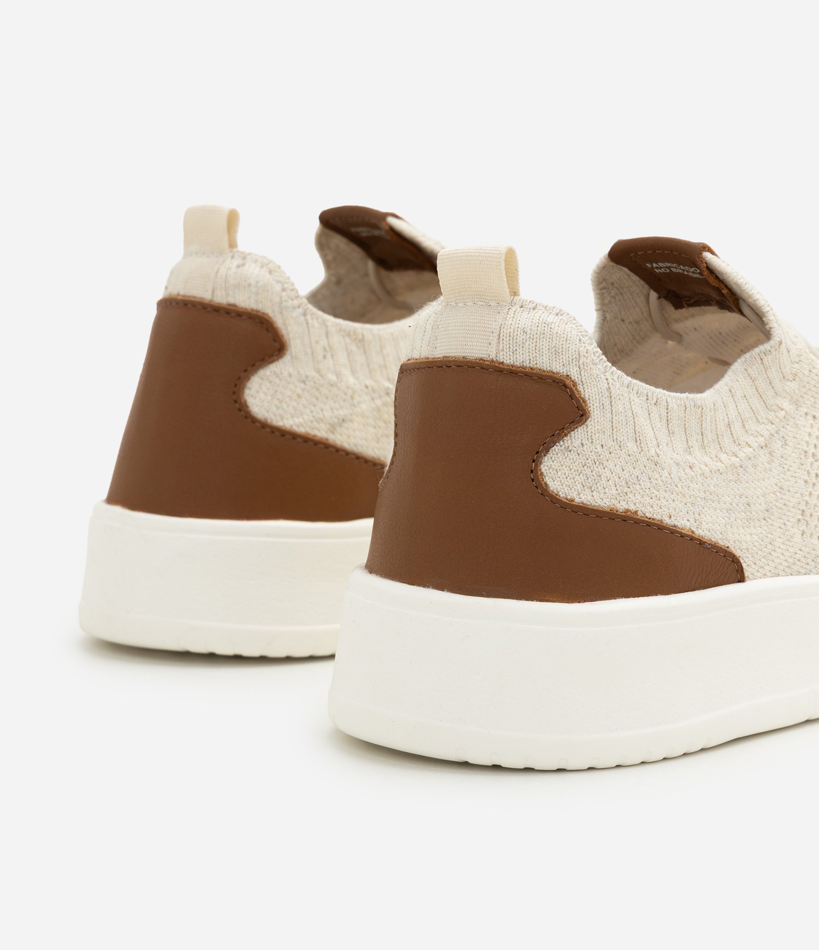 Tênis Casual de Knit com Detalhe em Couro Off White 3