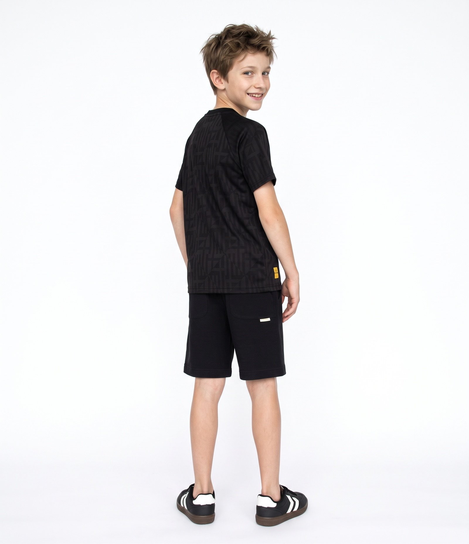 Camiseta Infantil Barcelona Textura Geométrica com Escudo Aplicado - Tam 5 a 14 Anos Preto 3