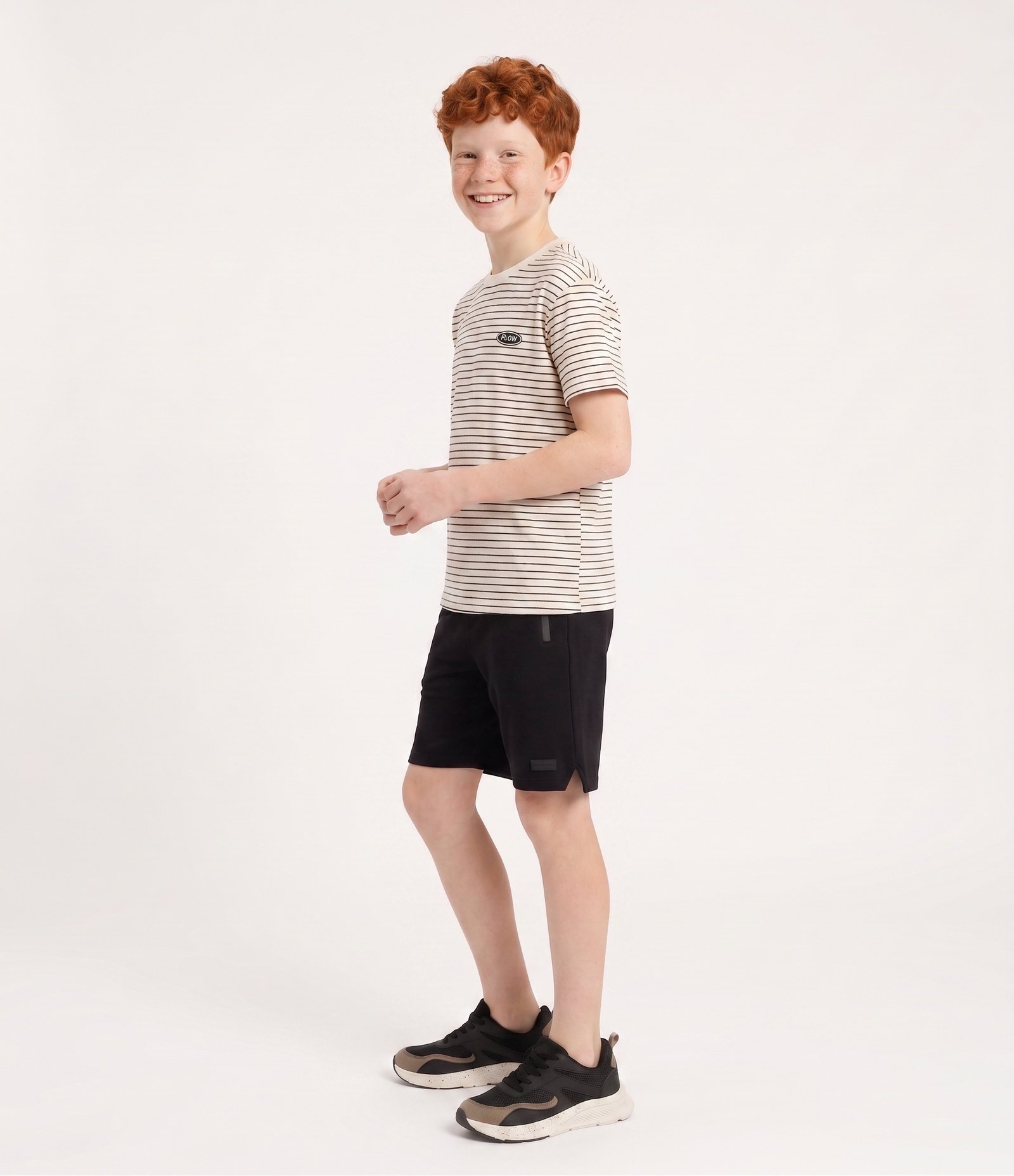 Camiseta Regular Infantil Listrado com Textura – Tam 5 a 14 Anos Preto/Branco 2