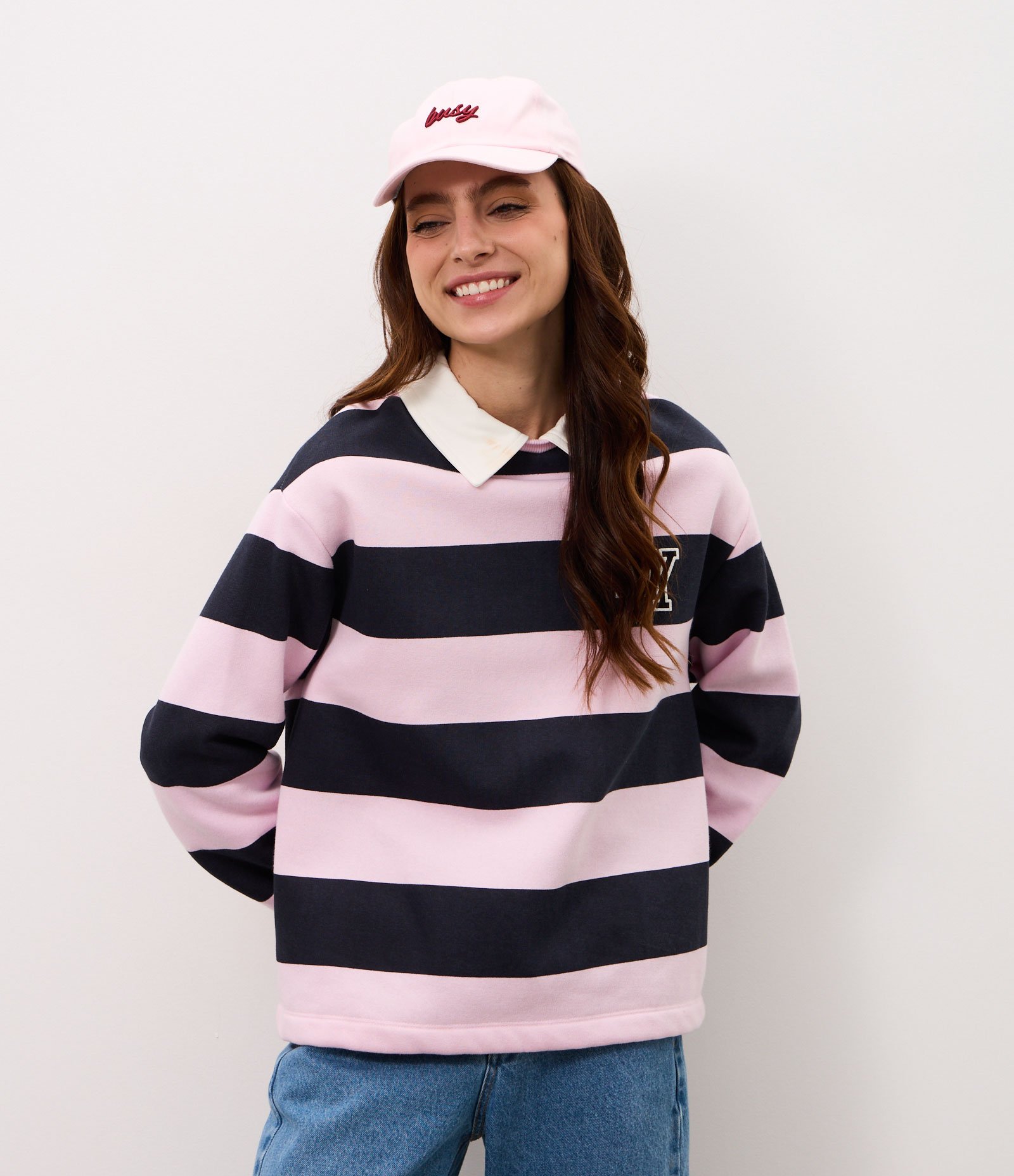 Boné em Sarja com Aba Curva e Bordado Lettering Rosa 1