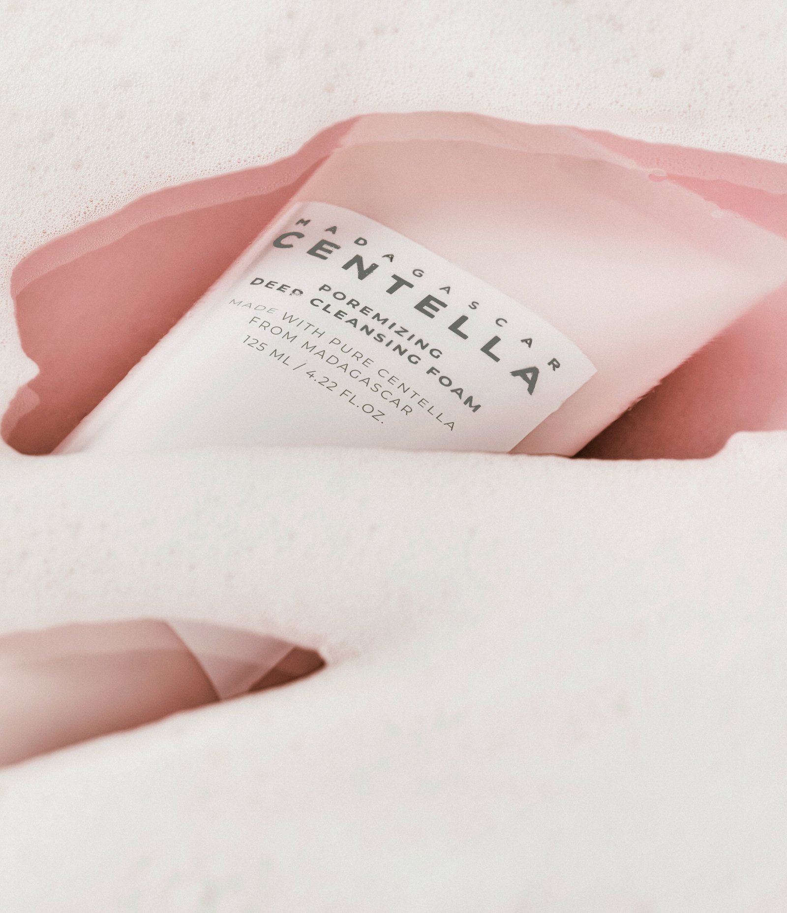 Espuma de Limpeza Facial Poremizing Deep Cleansing Foam SKIN1004 125ML 4