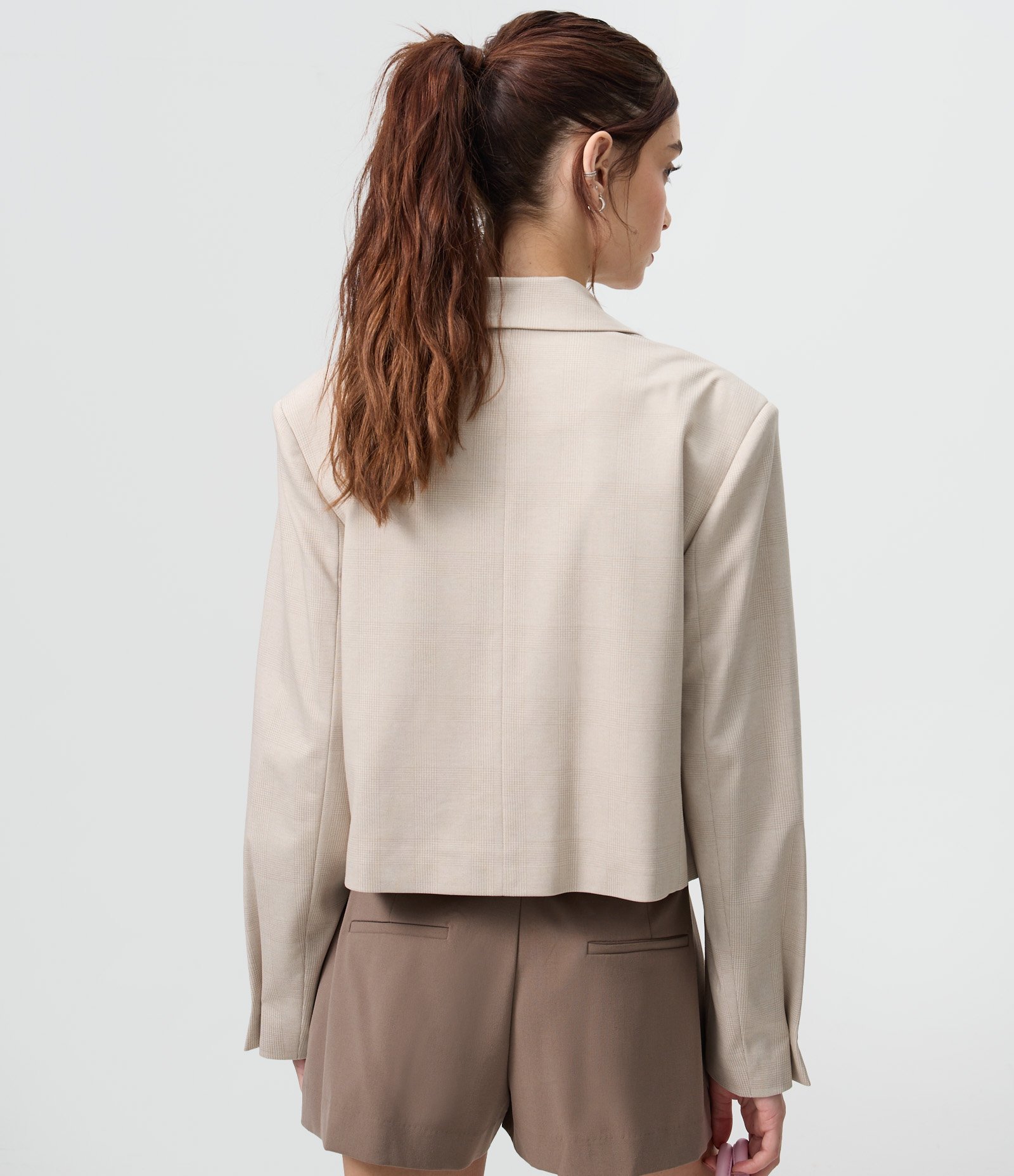 Blazer Boxy Cropped Alfaiatado Xadrez Bege Claro 4