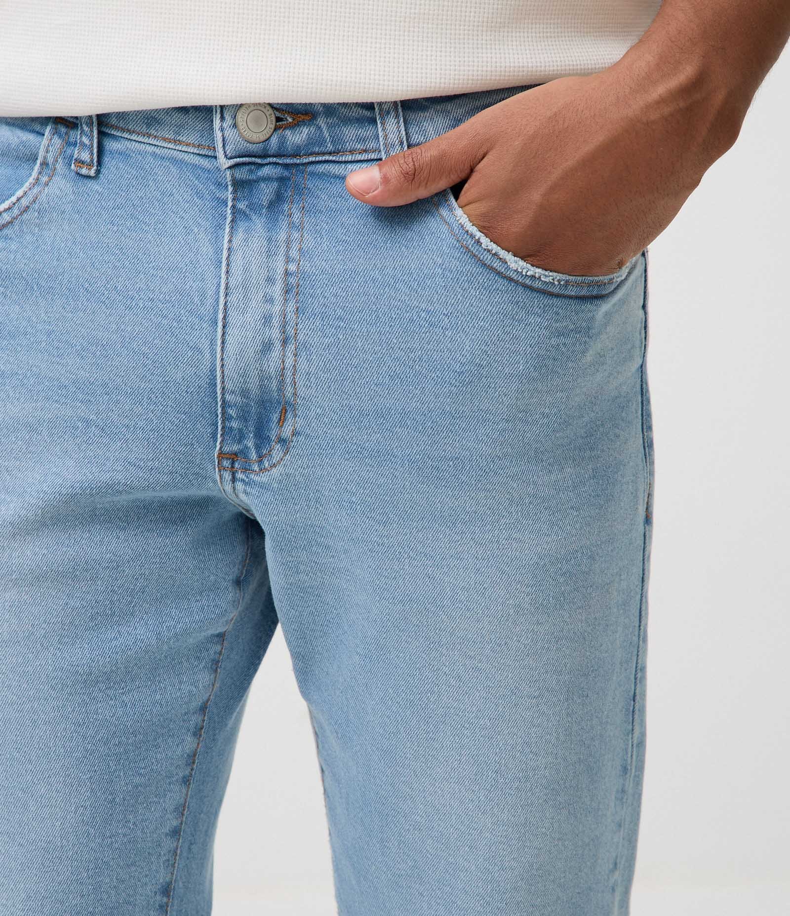Calça Jeans Slim Cropped com Desgaste Azul Claro 4