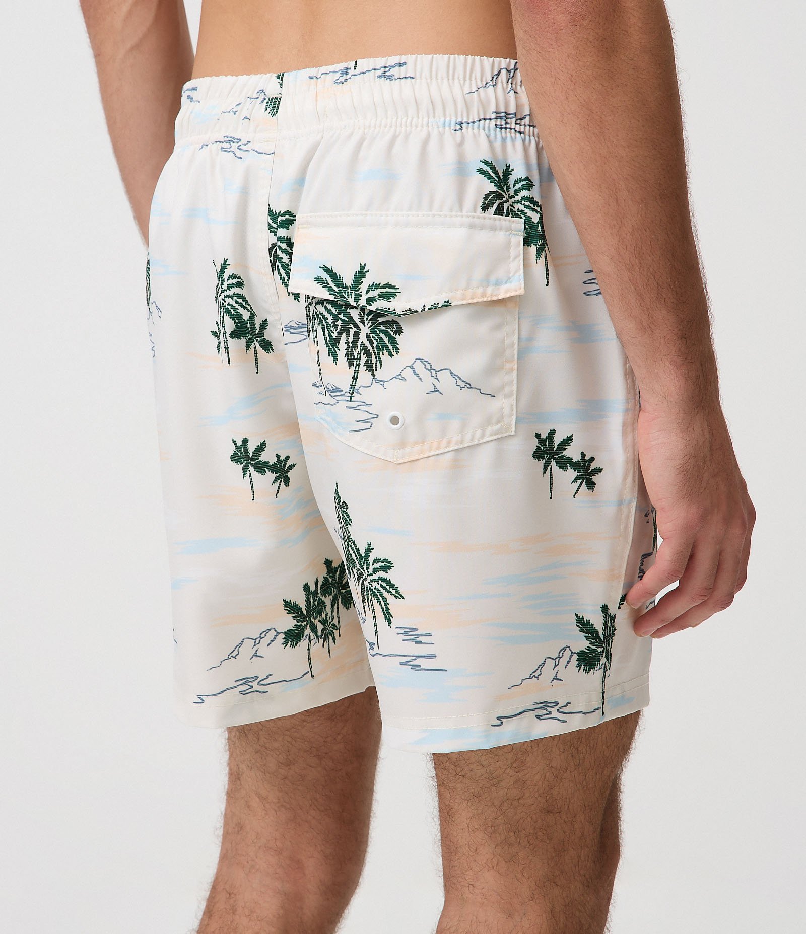 Bermuda com Estampa Ilhas Branco 3