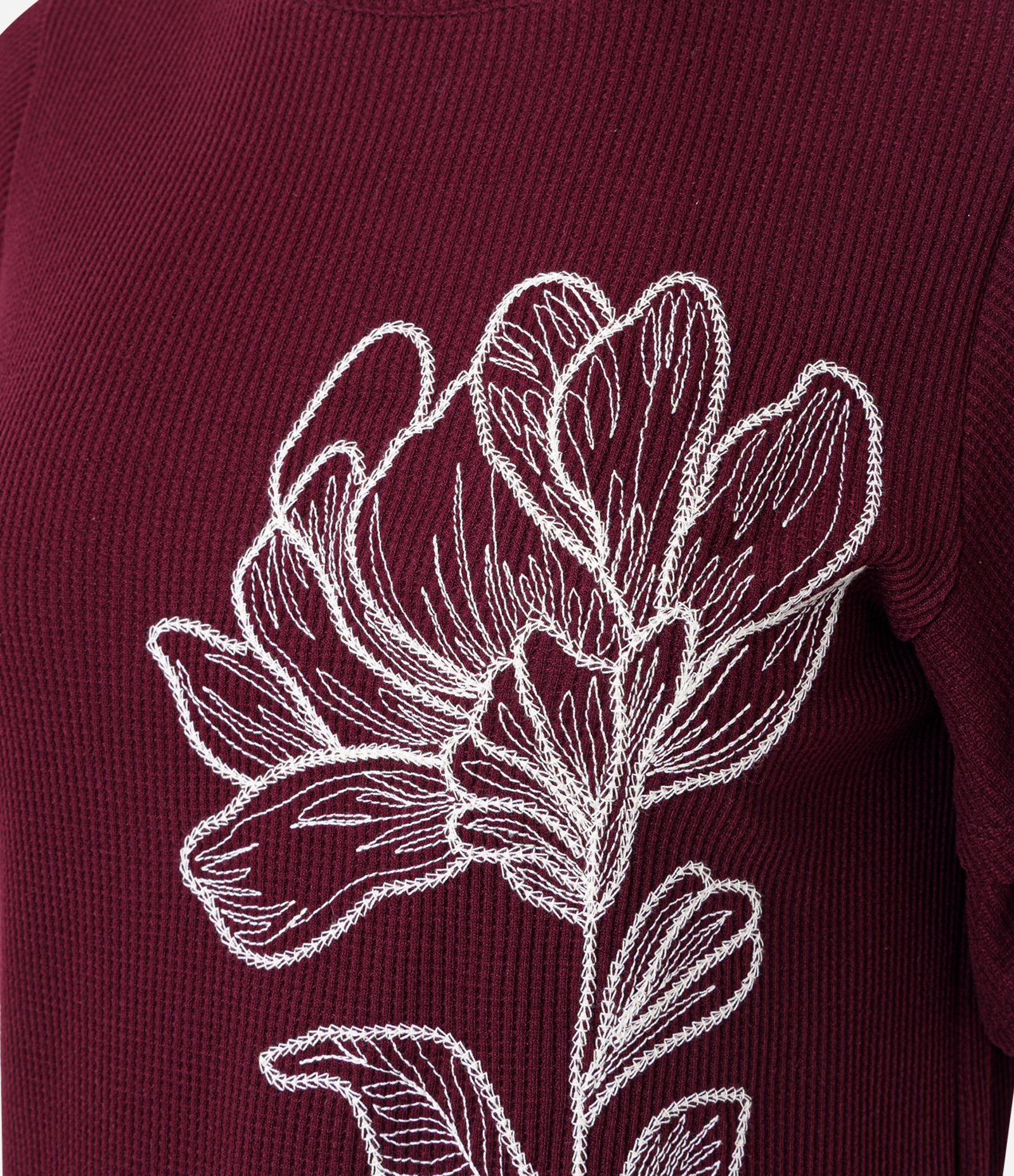 Blusa Manga Curta com Babados e Bordado de Flor Vinho 6