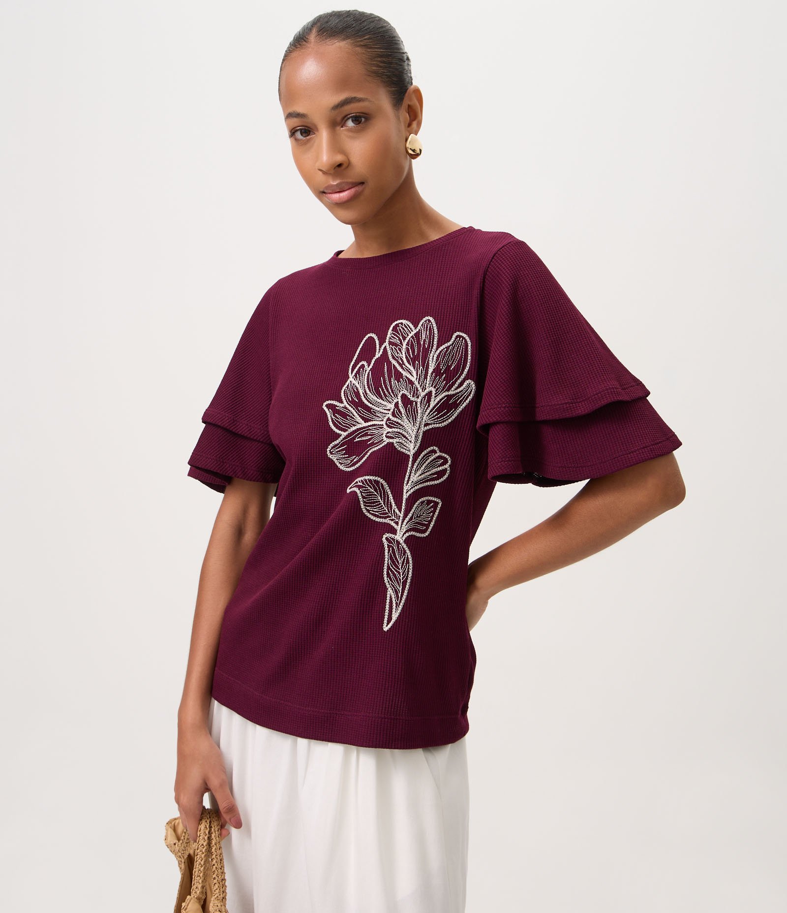 Blusa Manga Curta com Babados e Bordado de Flor Vinho 1