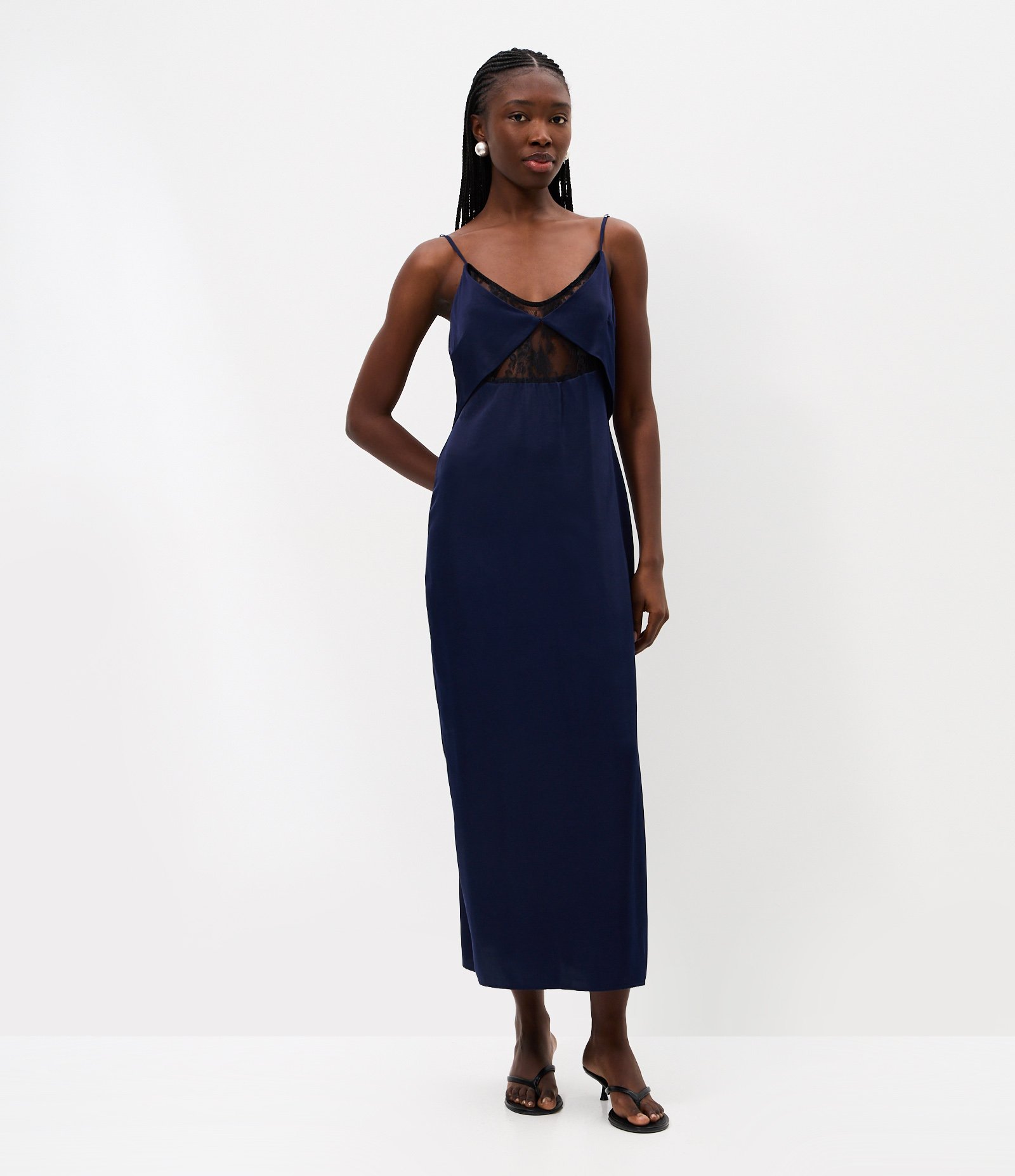 Vestido Midi em Viscolinho com Alças Finas e Detalhe em Renda Azul 1