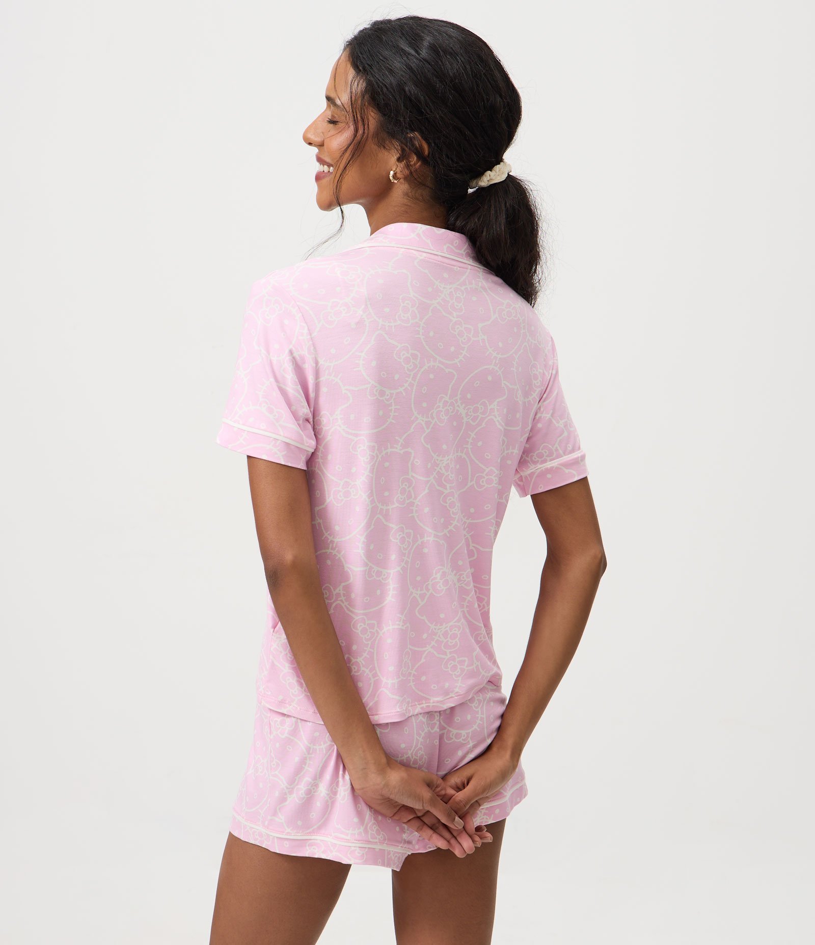 Pijama Curto Americano em Viscolycra com Estampa Hello Kitty Rosa 4