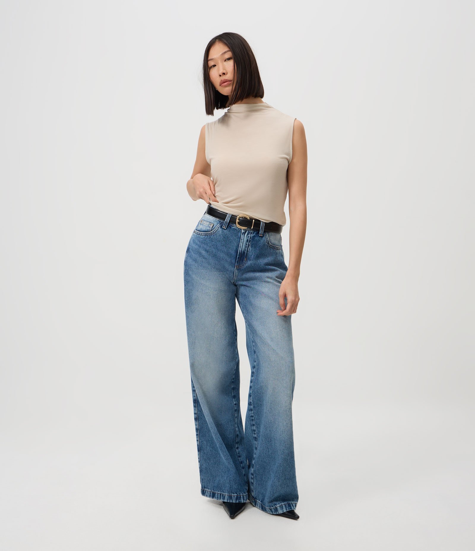 Blusa sem Manga em Ribana com Gola Alta Cinza 2