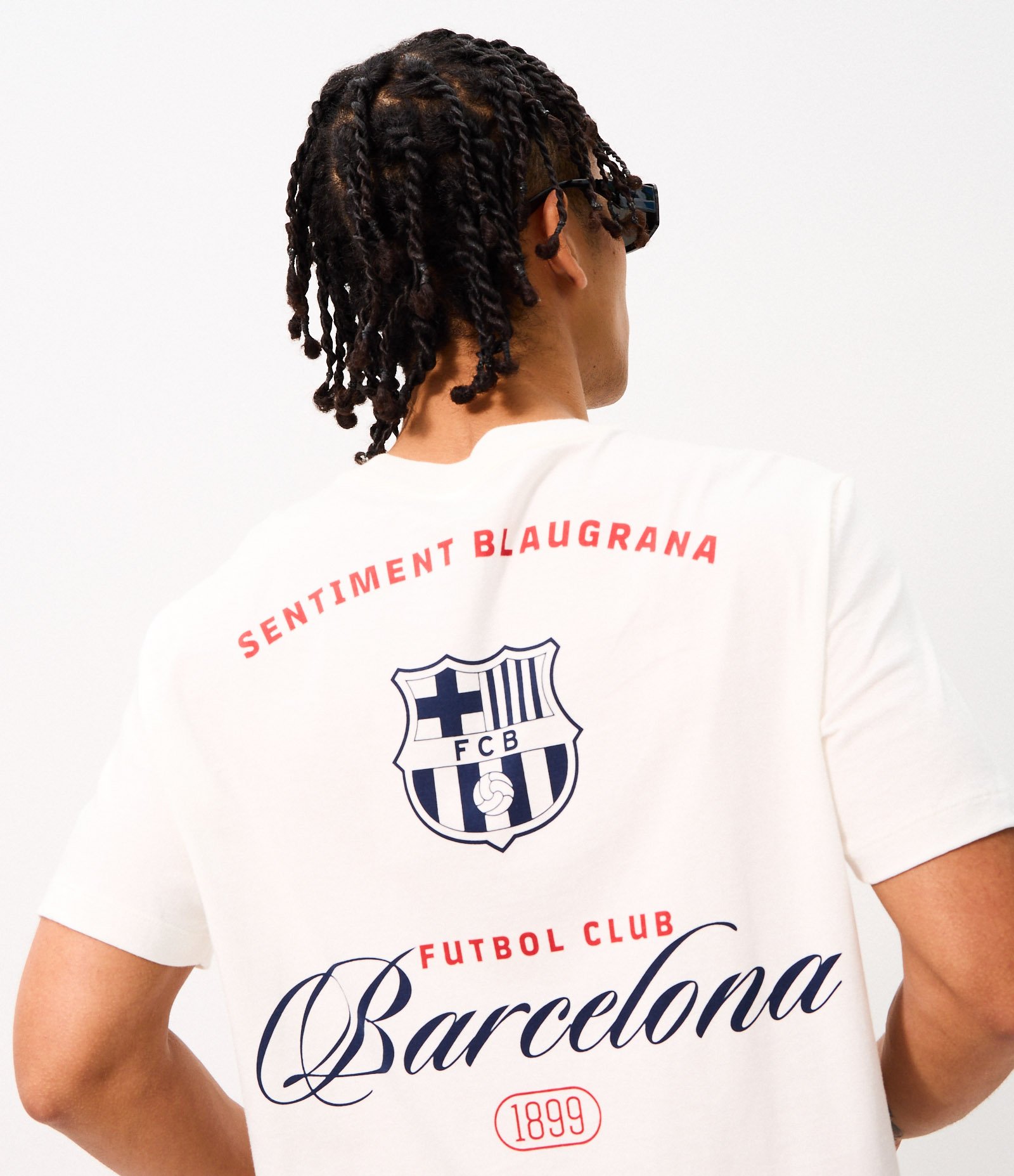 Camiseta Comfort em Algodão Pima com Estampa Barcelona Més Que Un Club Branco 1